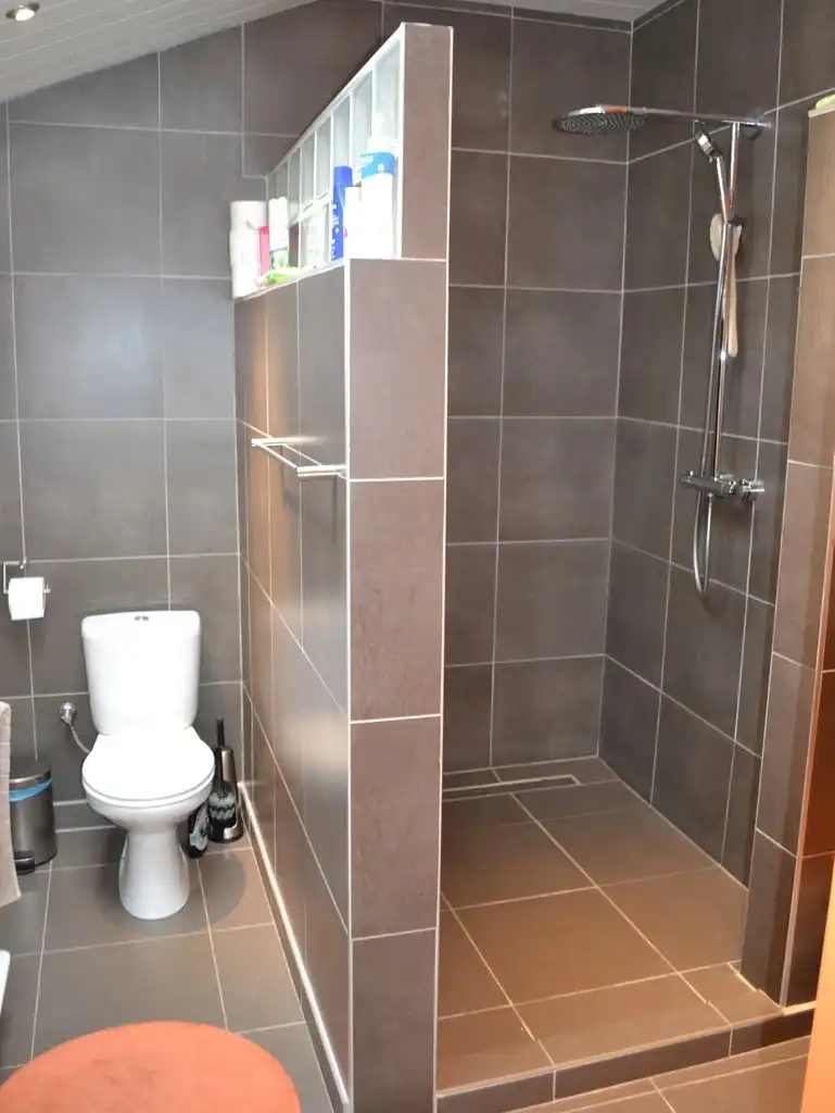 Volledig vernieuwde instapklare rijwoning foto 13