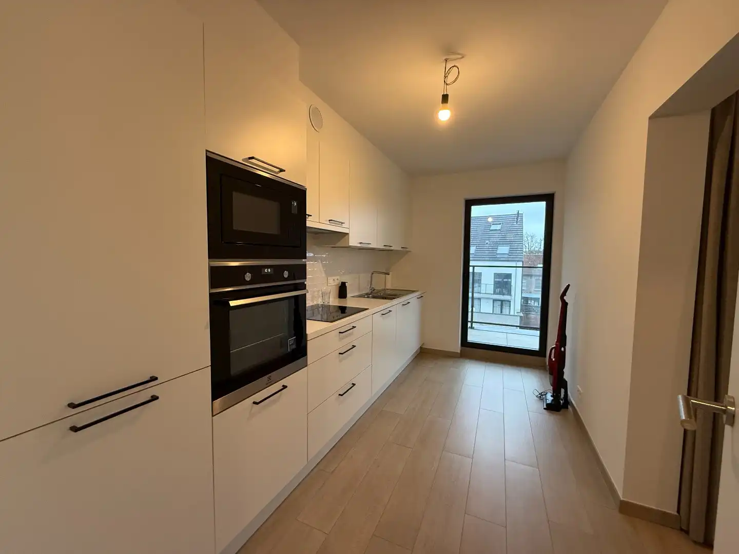 Goed gelegen instapklaar appartement! foto 5