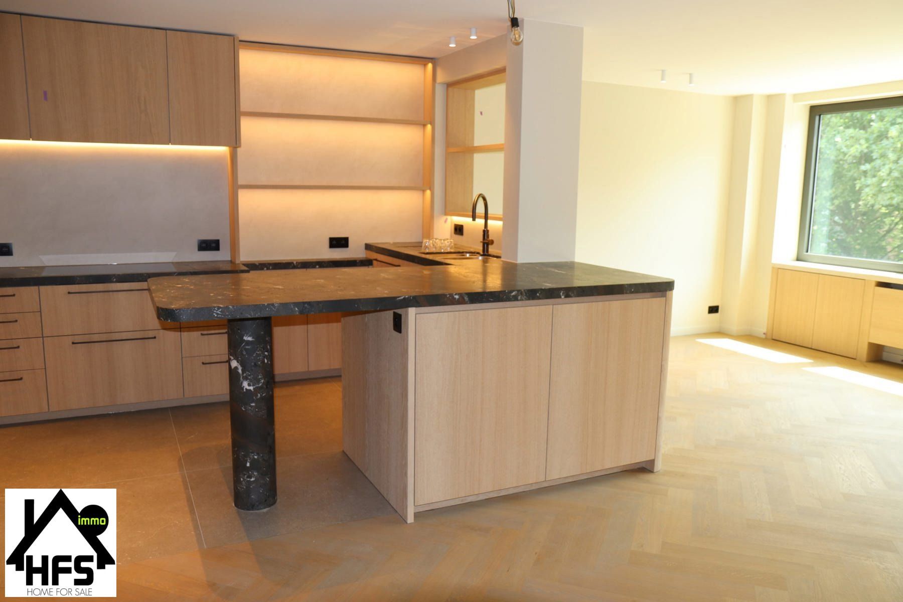 Fantastisch luxe appartement incl garagebox foto {{pictureIndex}}