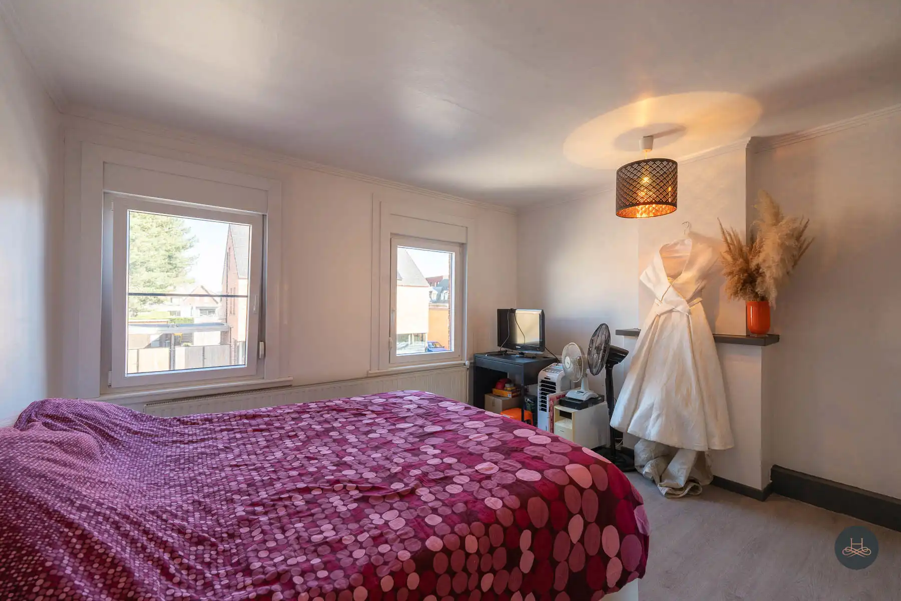 Ruime starterswoning met tuin en dubbele garage foto 10