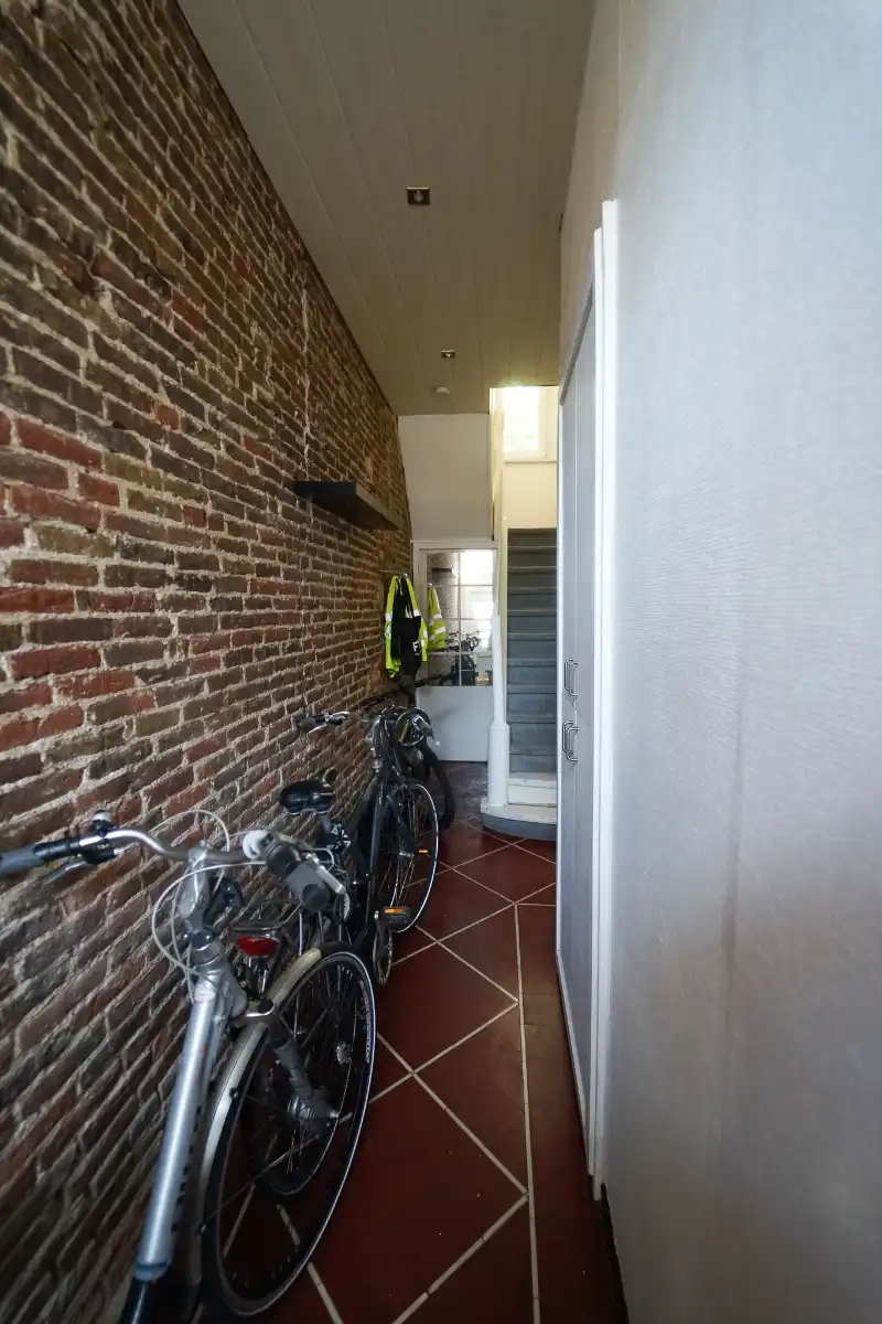 Instapklare rijwoning met 4 slaapkamers! foto 6