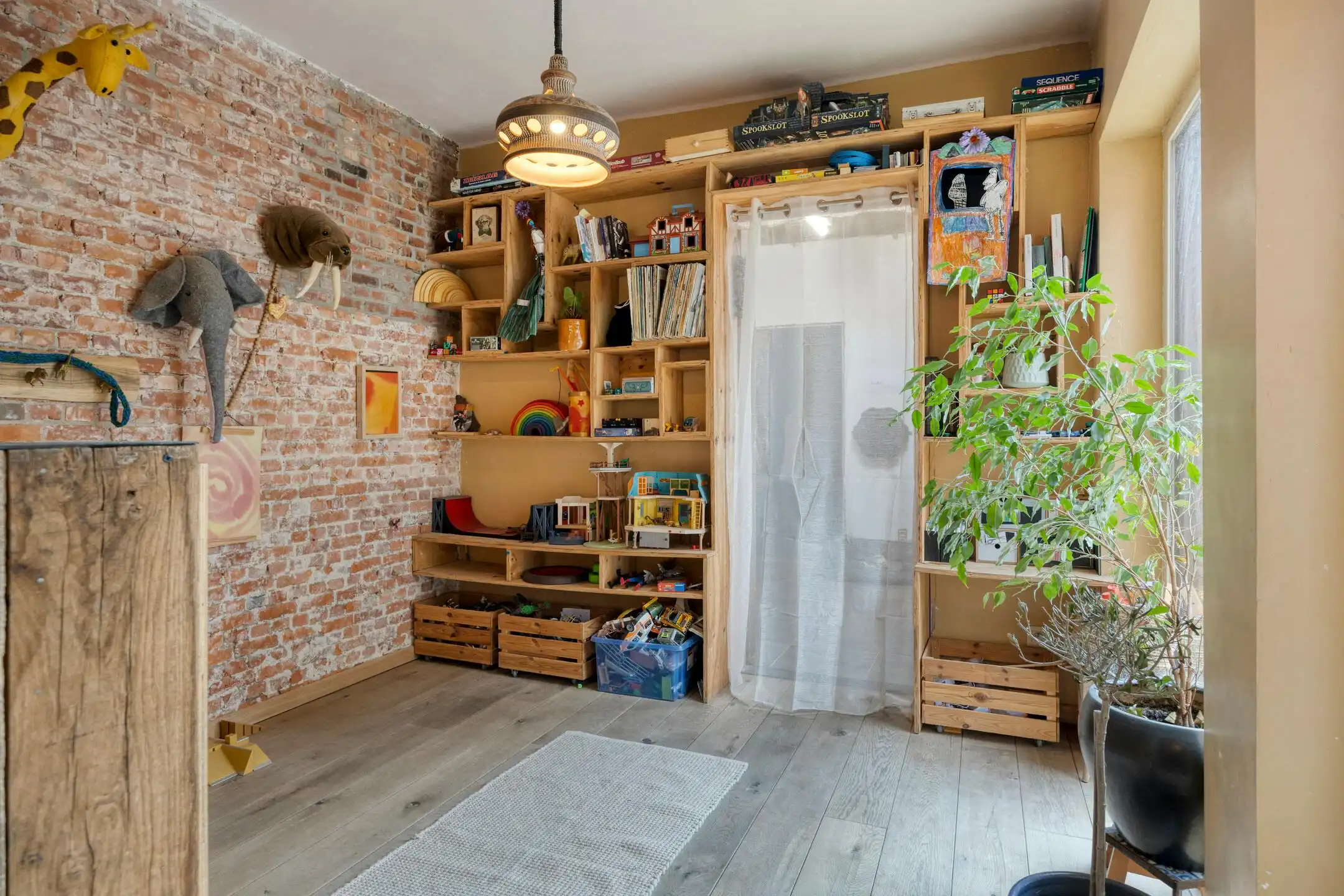 Gerenoveerde woning met bijgebouw te koop in Oud-Turnhout. foto 7