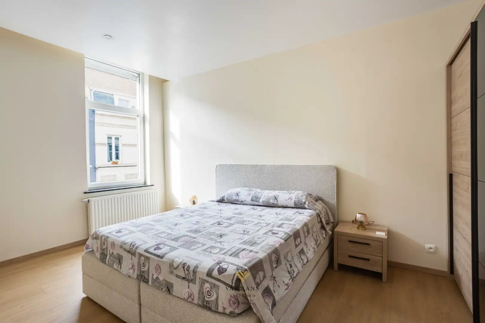 Gerenoveerde moderne woning met 4 slaapkamers en stadstuin foto 25