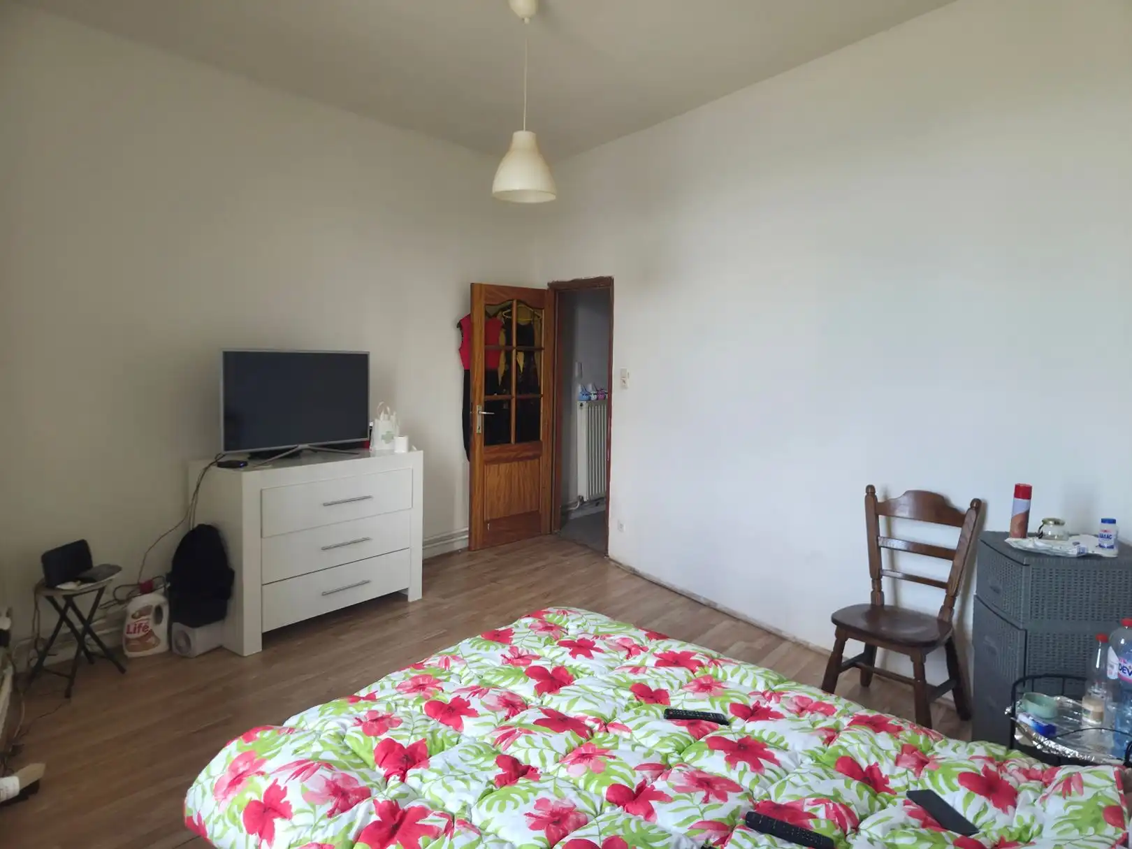 Op te frissen burgerwoning met prachtig zicht op de dokken in een buurt die volop  in ontwikkeling is. foto 7