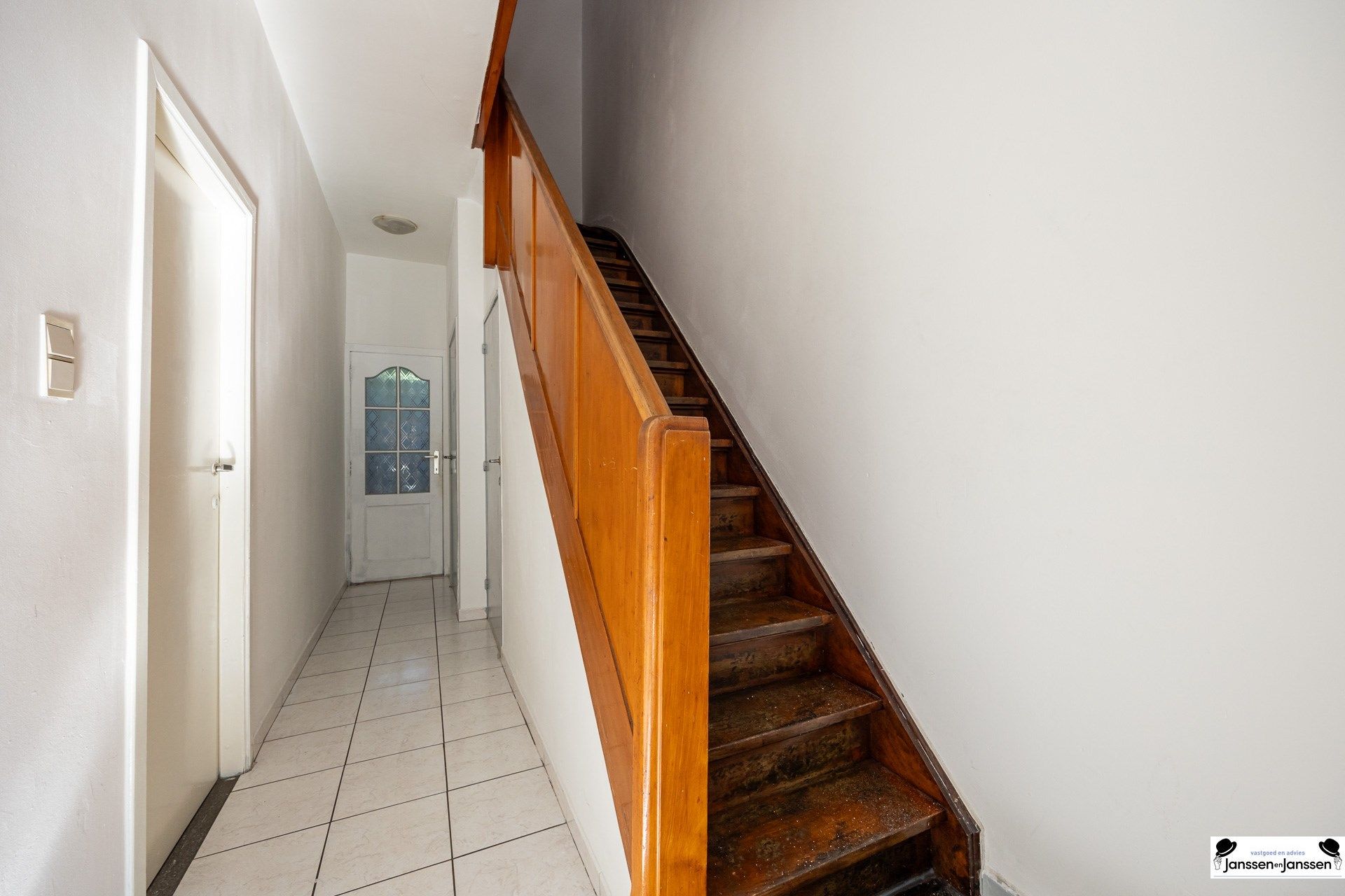 Ruime en lichtrijke woning met 3 à 4 slaapkamers! foto 19