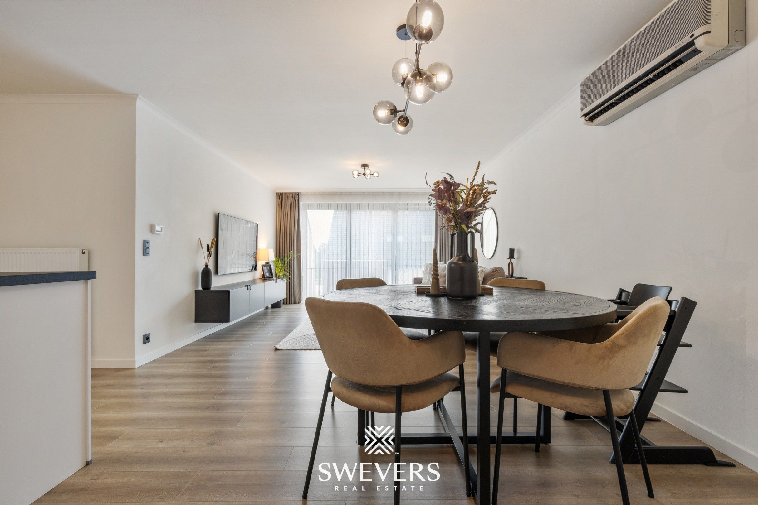 Instapklaar appartement met 2 slaapkamers in centrum Koersel foto 13