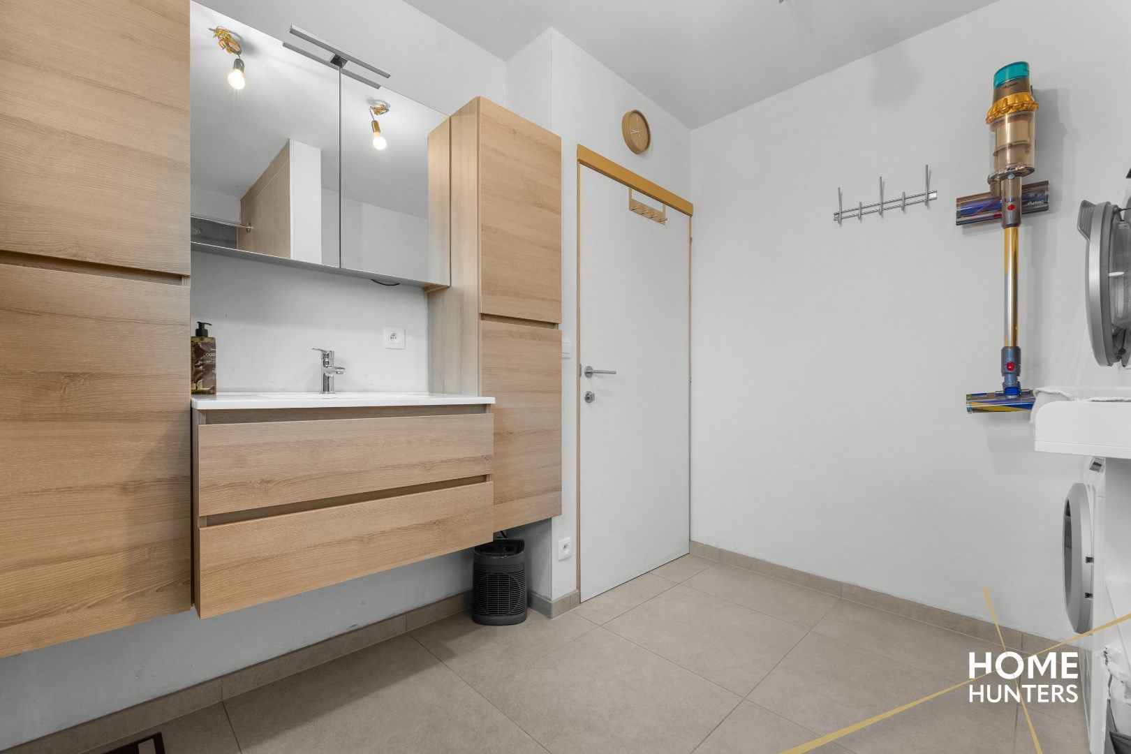 Gerenoveerde ruime woning in Langemark op een riant perceel van 2.694 m² – mét weids uitzicht op de velden foto 14