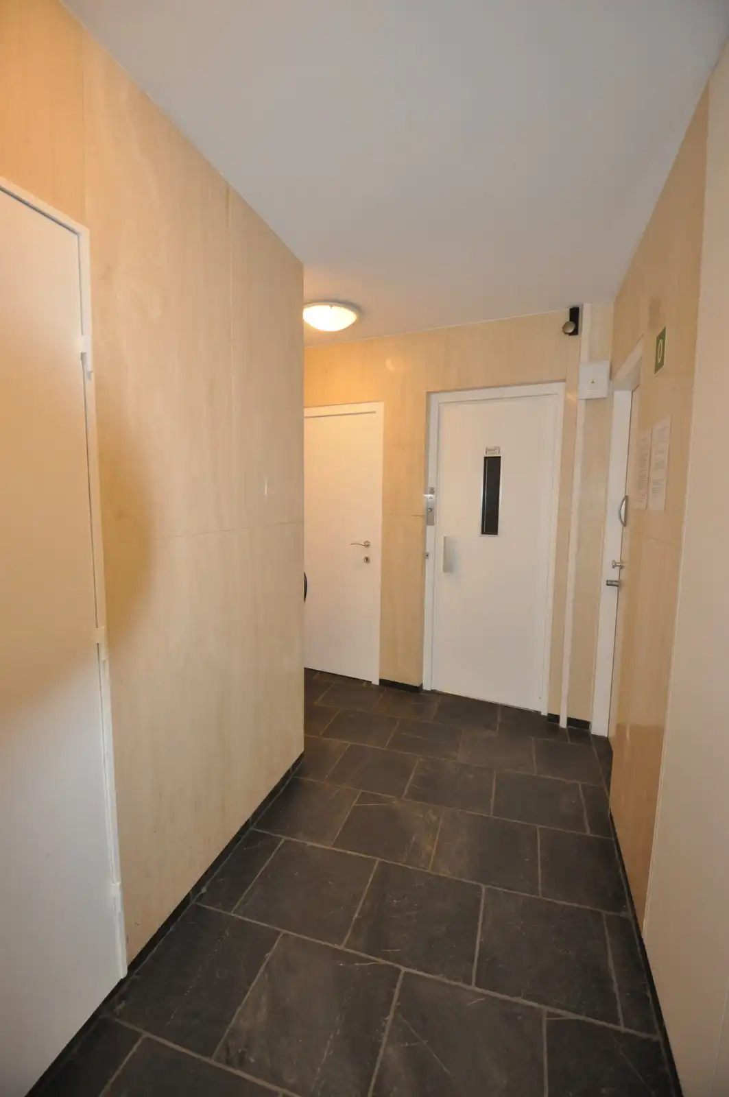 Ruim 2 slaapkamer appartement in het centrum van Oostende foto 12