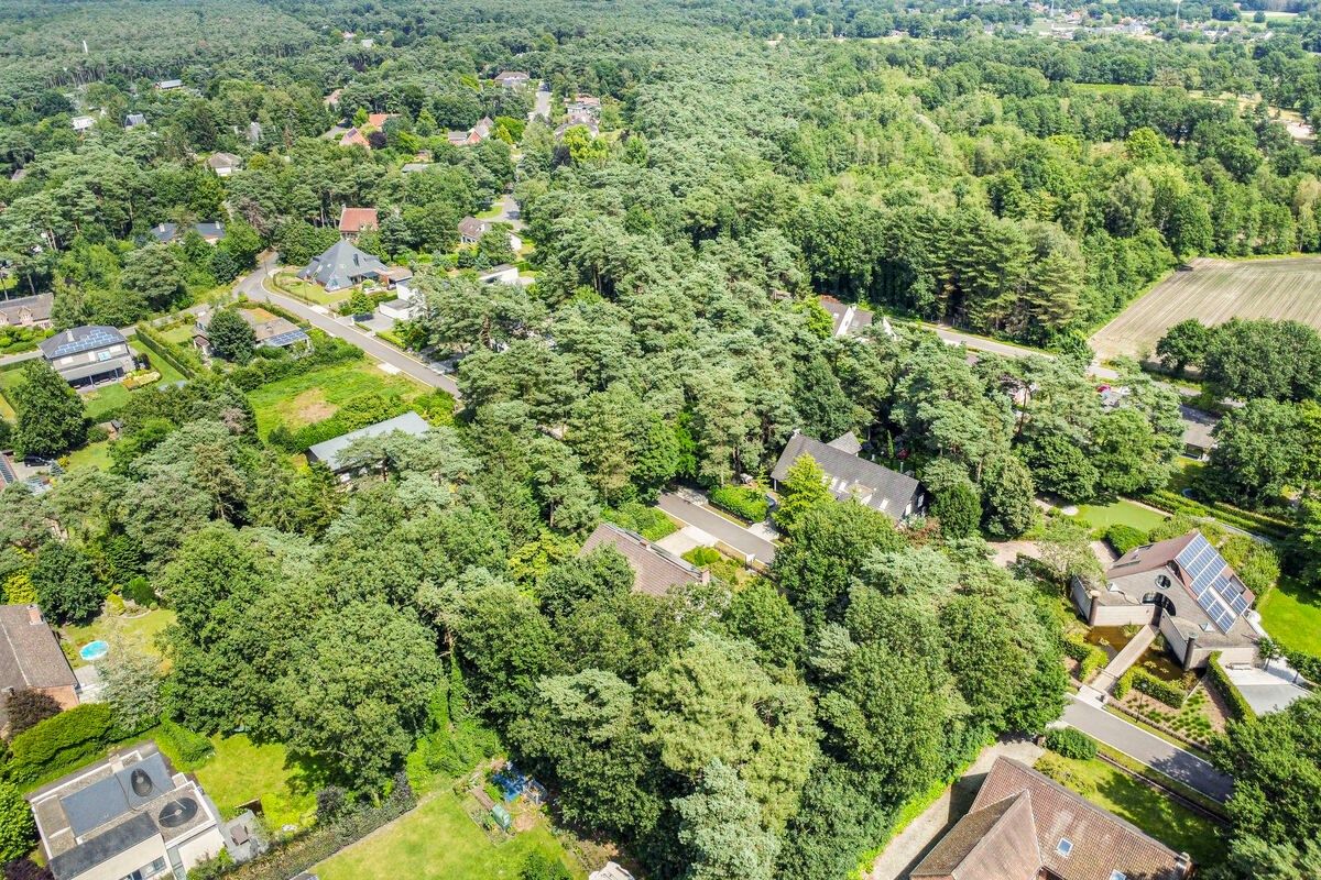 Rustig en residentieel gelegen woning met mogelijkheden op een mooi perceel van 1.356 m². foto 29