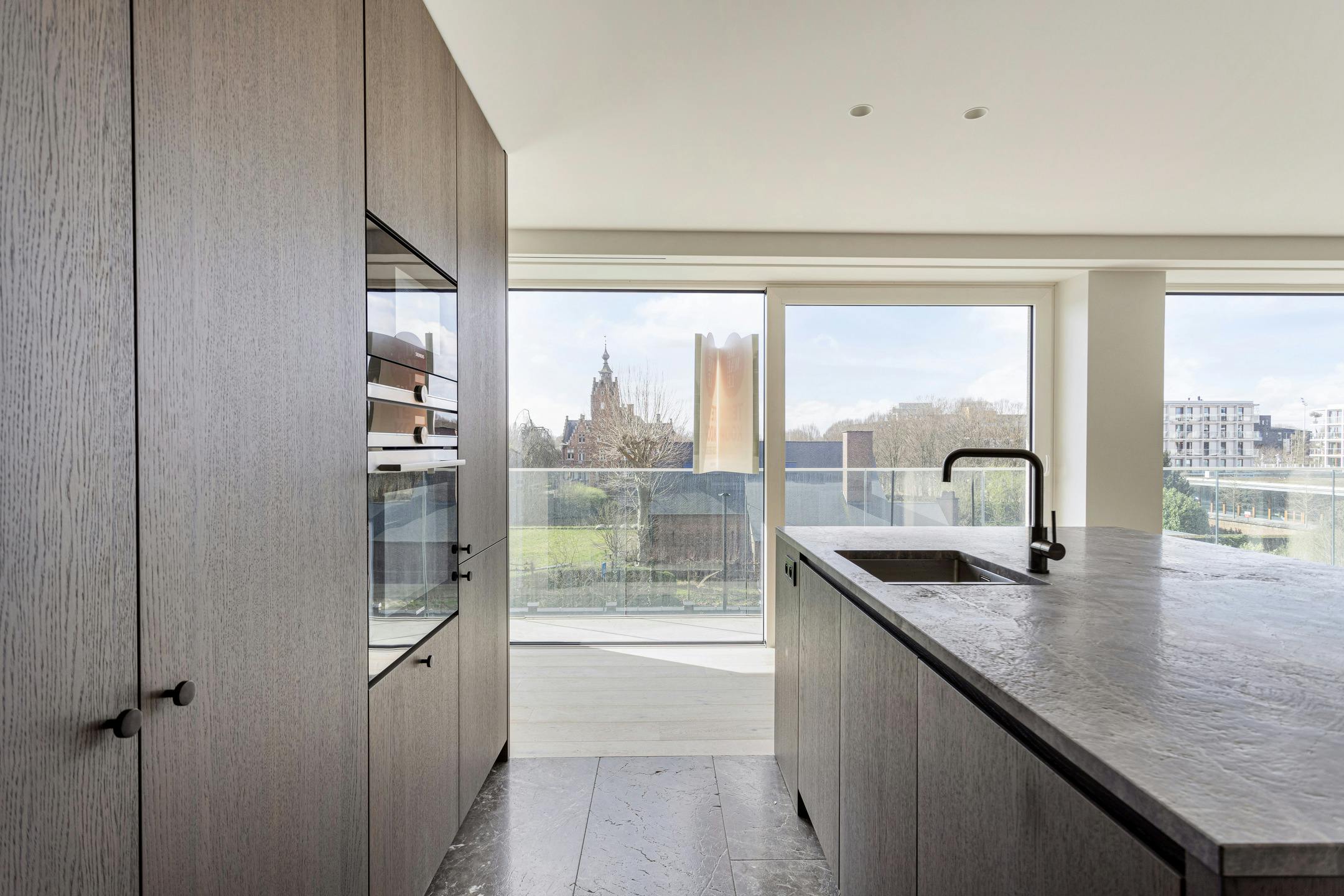 Luxueus afgewerkte appartementen met zicht op de Hippodroom foto 3