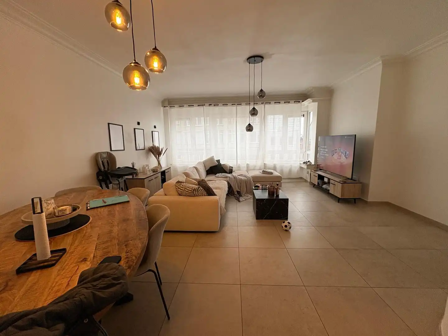 TWEE SLAAPKAMER APPARTEMENT OP DE DERDE VERDIEPING MET TERRAS foto 2