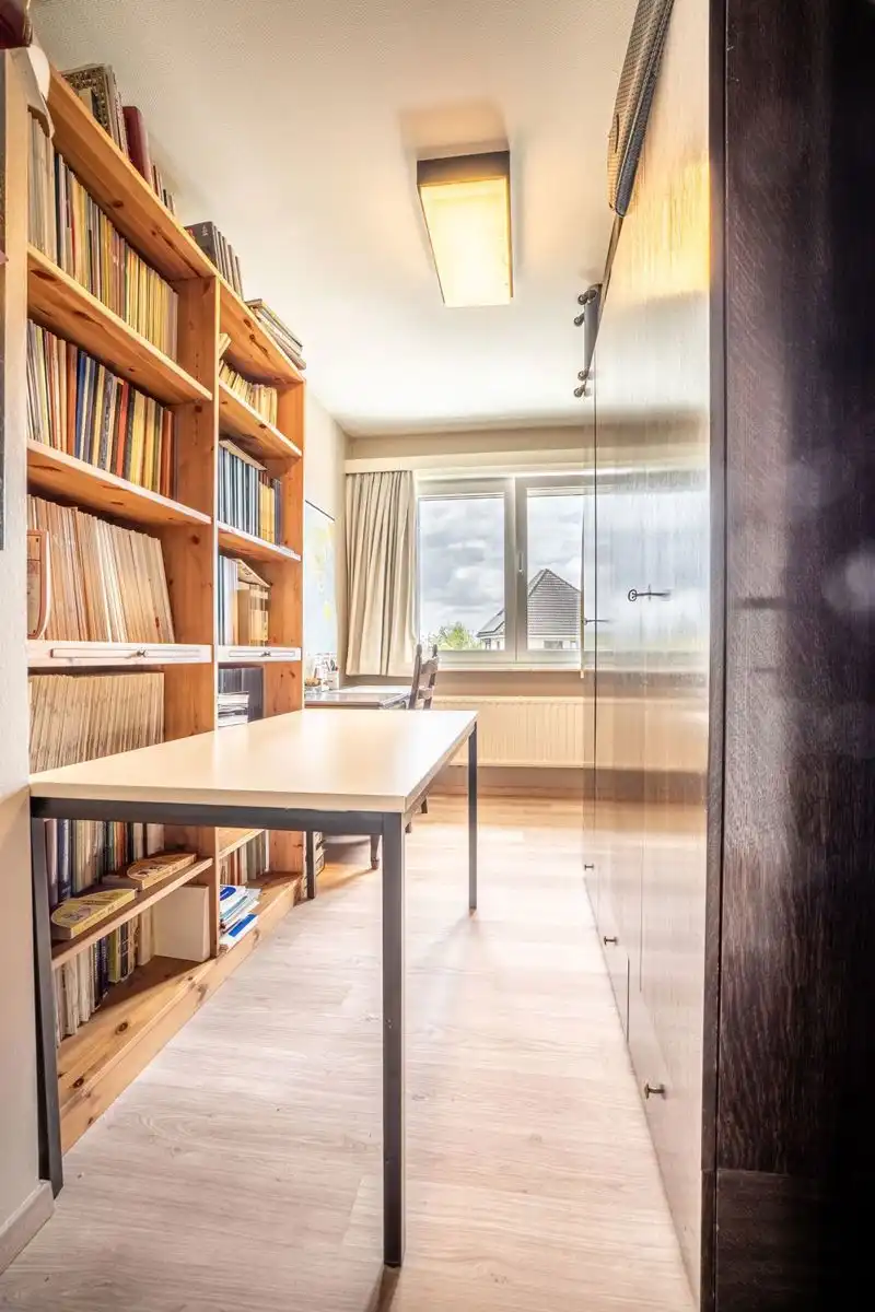 Charmante woning met 3 slaapkamers, garage en tuin foto 12