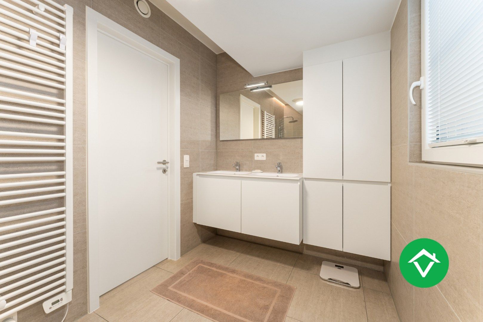 Instapklaar appartement met 2 slaapkamers en volledig ingerichte zolder te Koekelare foto 21