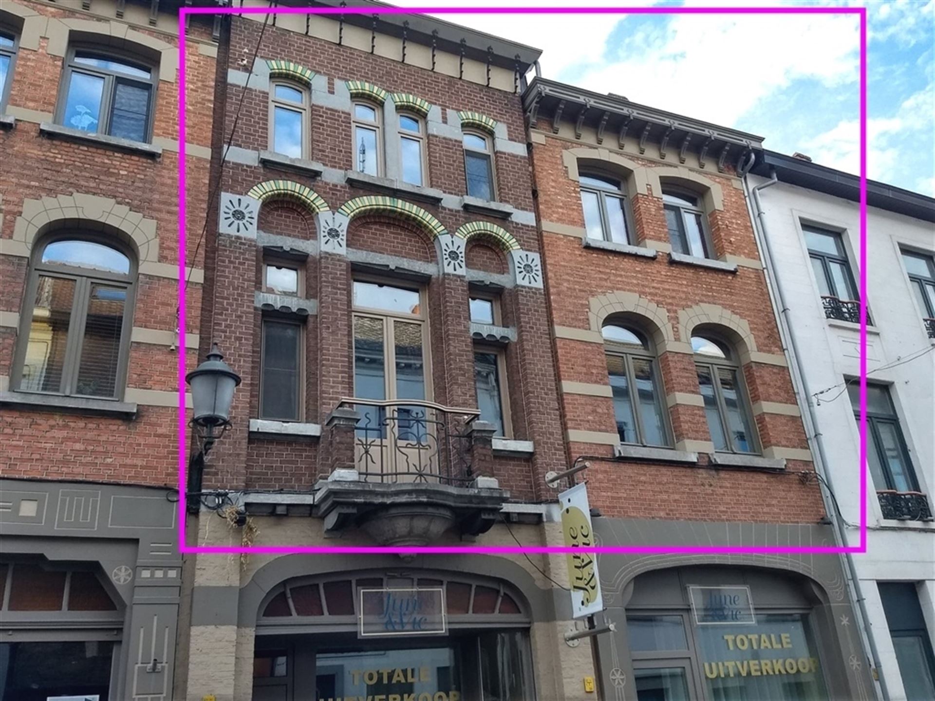 Unieke eigendom in het centrum van Diest. foto {{pictureIndex}}