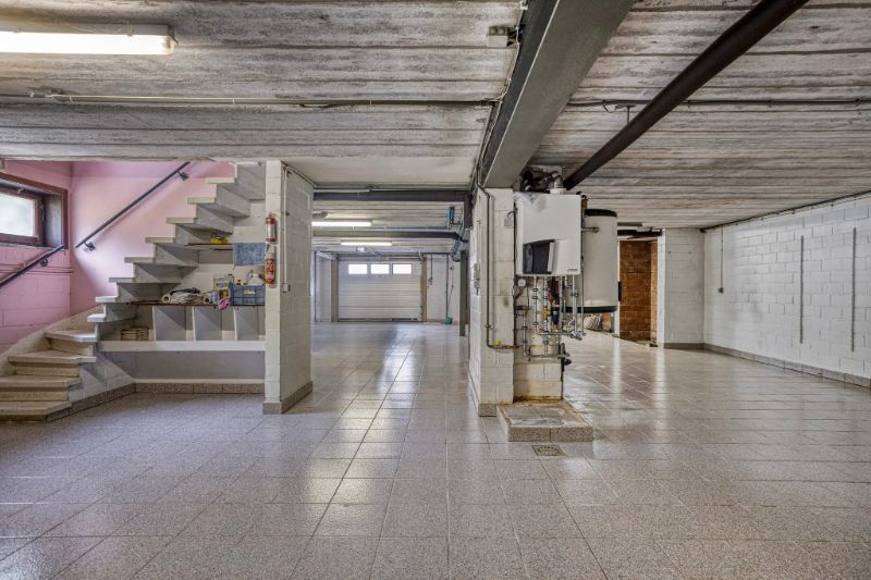 Vrijstaande ruime bungalow foto 9