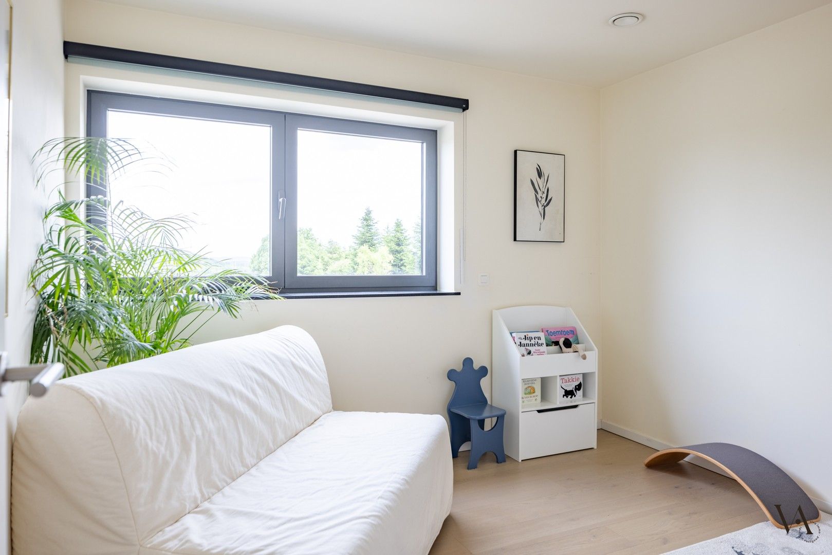 Moderne en recente gezinswoning in doodlopende straat foto 5