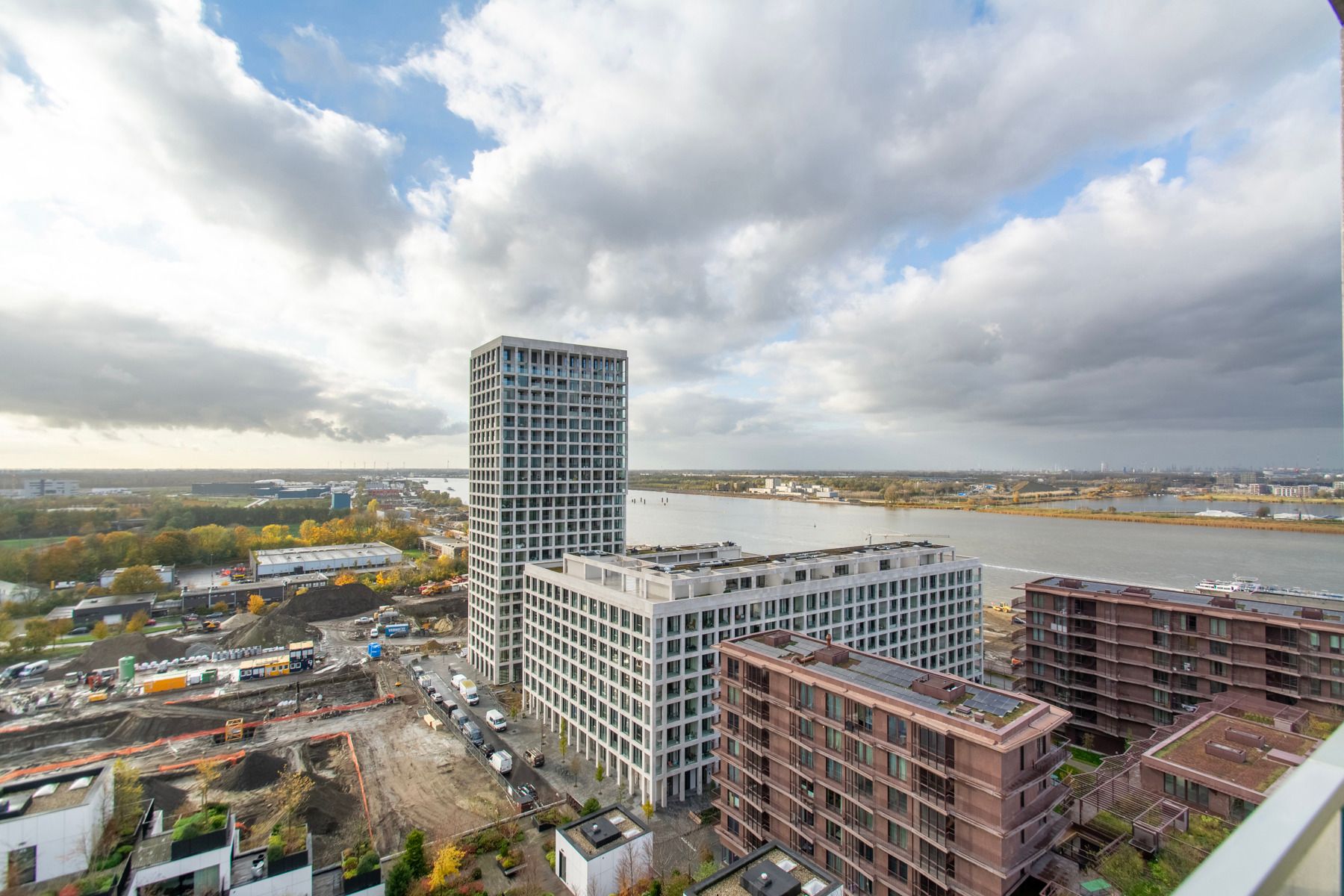()=>{if(producerUpdateValueVersion(node),producerAccessed(node),node.value===ERRORED)throw node.error;return node.value} Michel de Braeystraat 50/1501 - 2000 Antwerpen