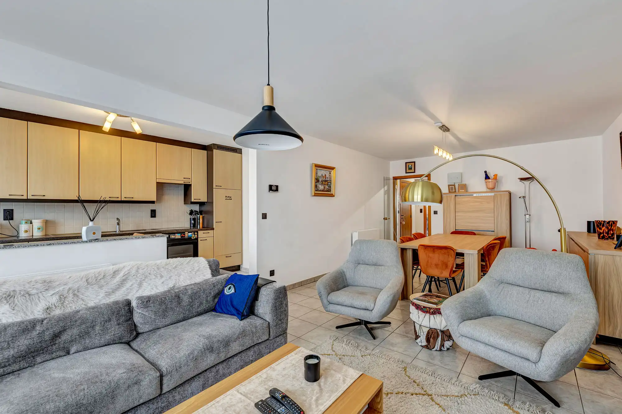 Instapklaar, centraal gelegen appartement met garage foto 6