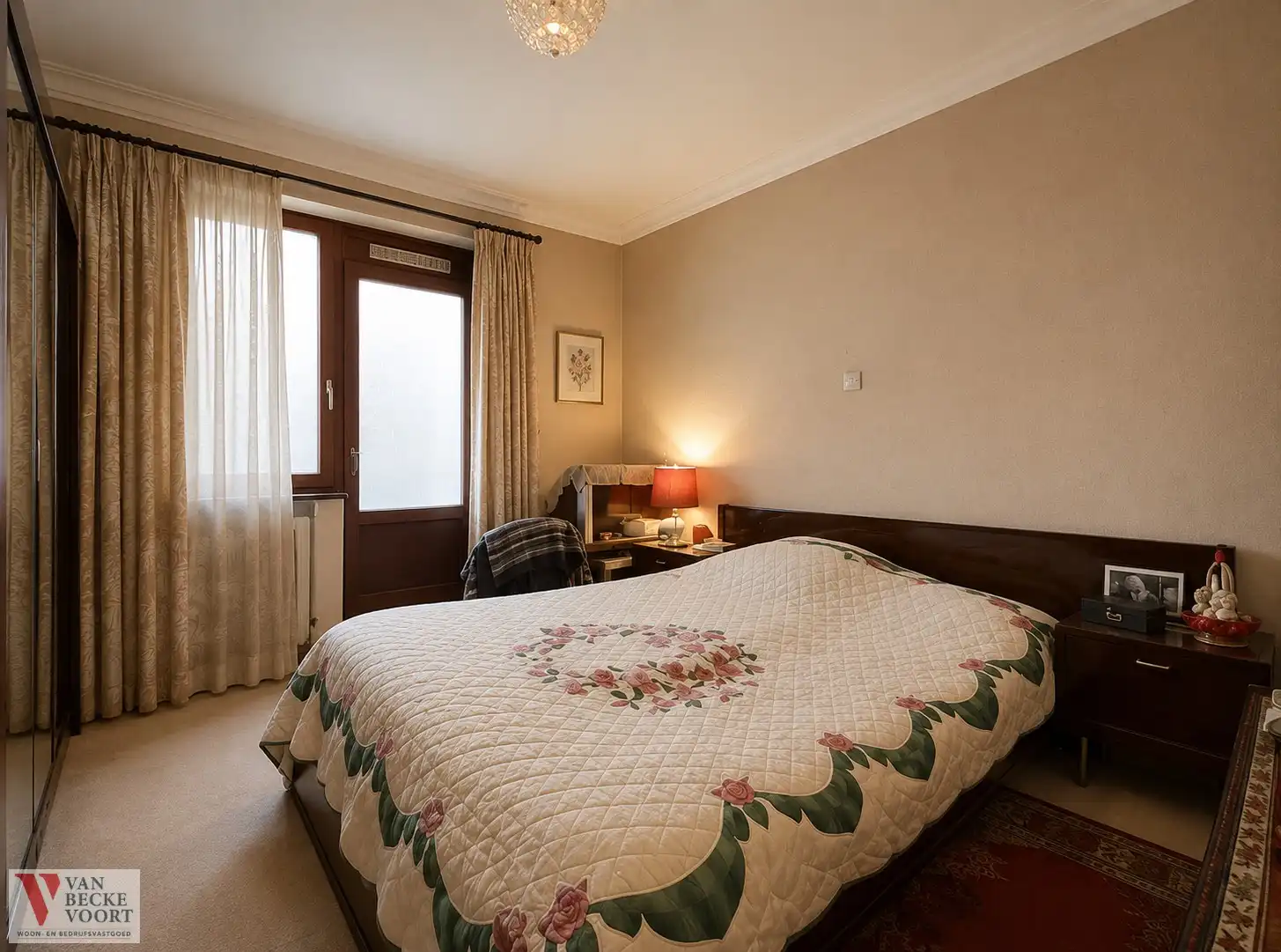 Ruim appartement met parkzicht foto 9