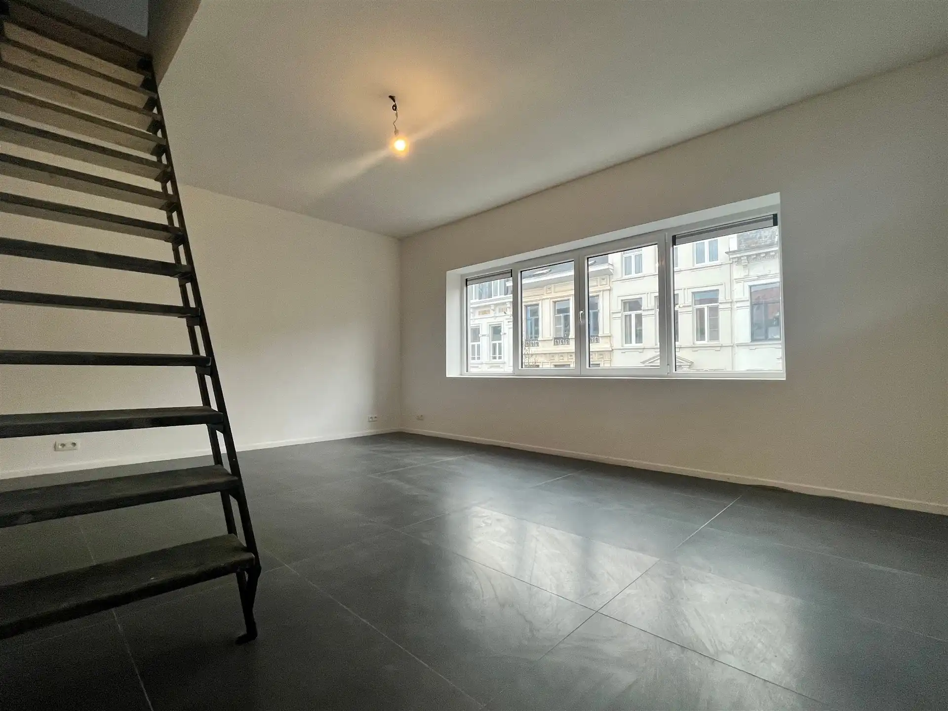 Volledig gerenoveerd Duplex-appartement! foto 3