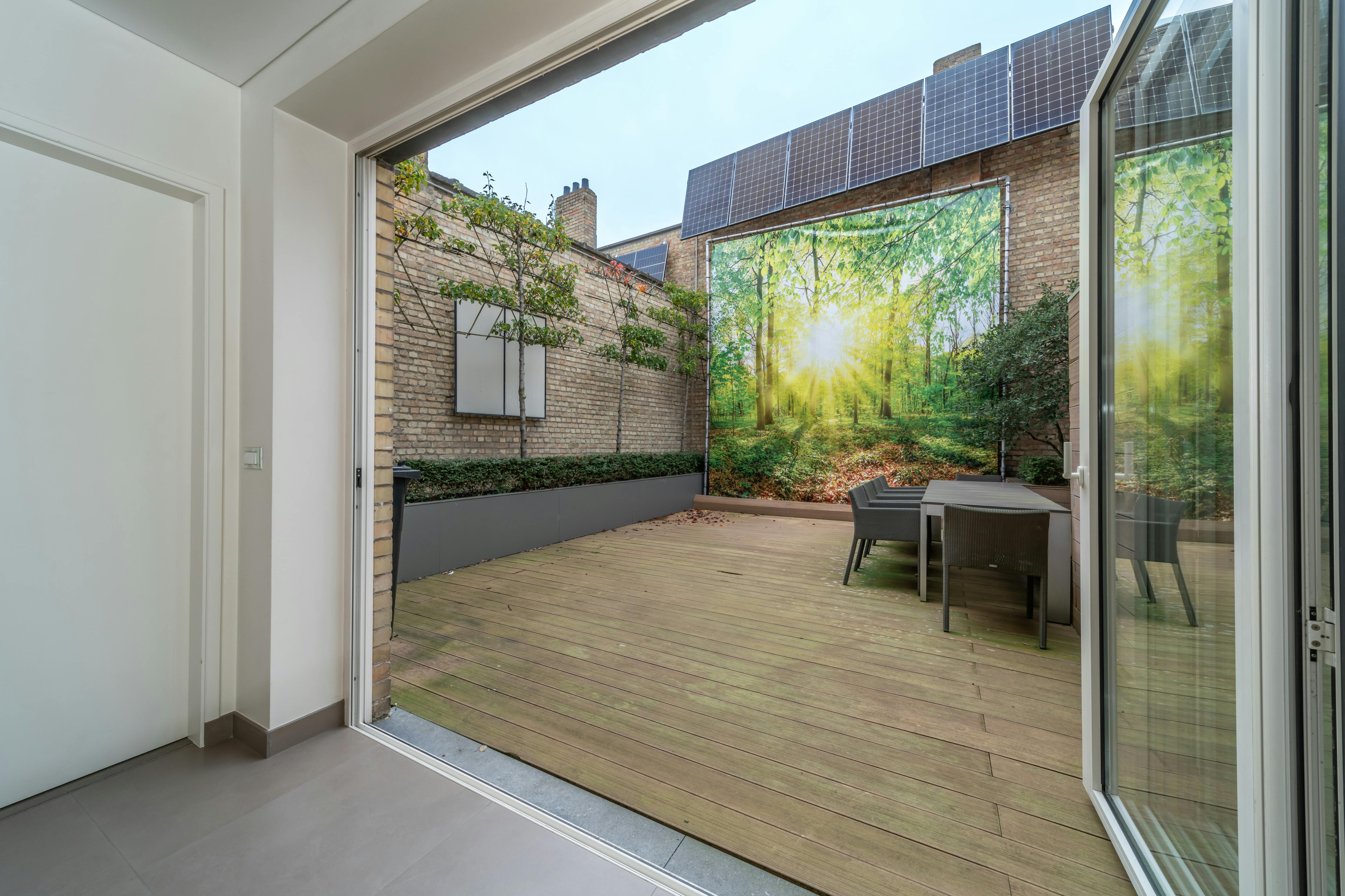 Riante woning met handelsgelijkvloers te koop in het centrum van Veurne. foto 5