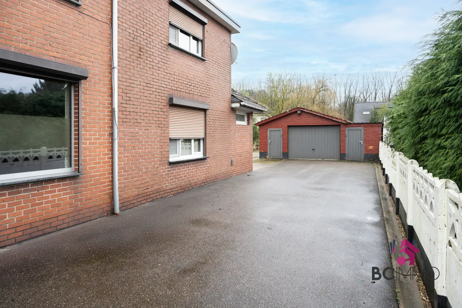 Ruime woning op een perceel van 8are in Houthalen-Oost foto 3