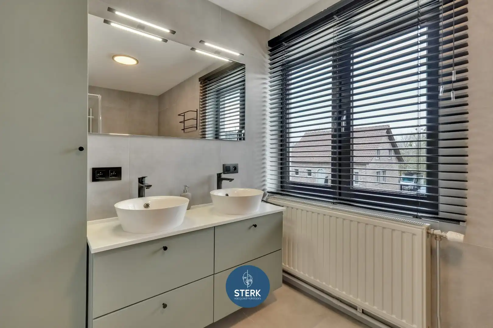 INSTAPKLARE GEZINSWONING MET EPC LABEL B OP EEN MOOI PERCEEL TE GELLIK !  foto 16