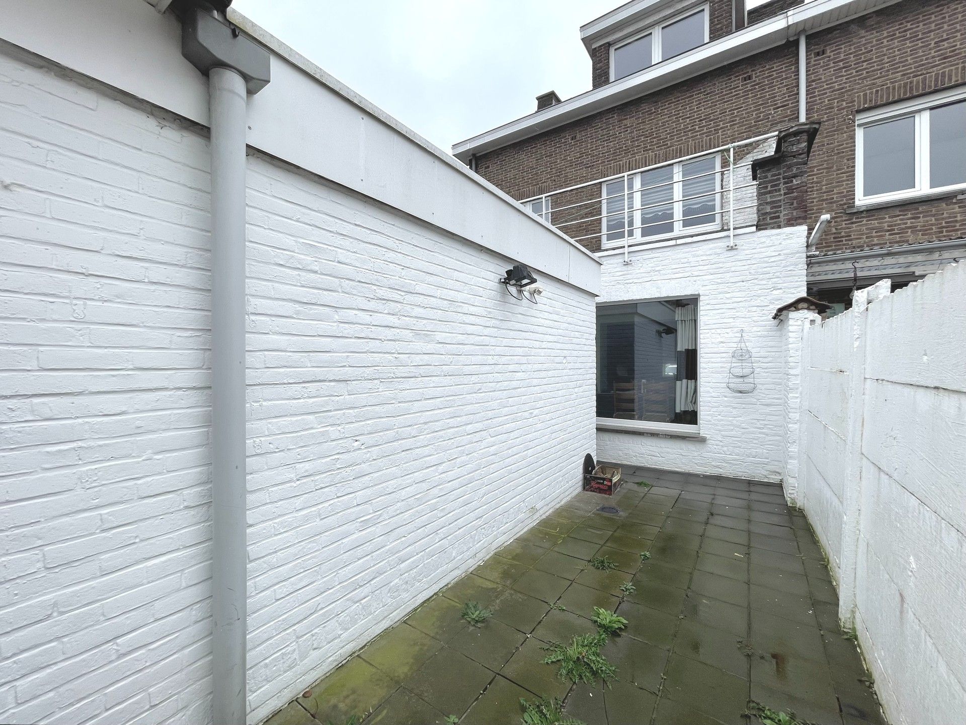 HALFOPEN WONING MET VEEL MOGELIJKHEDEN foto 6