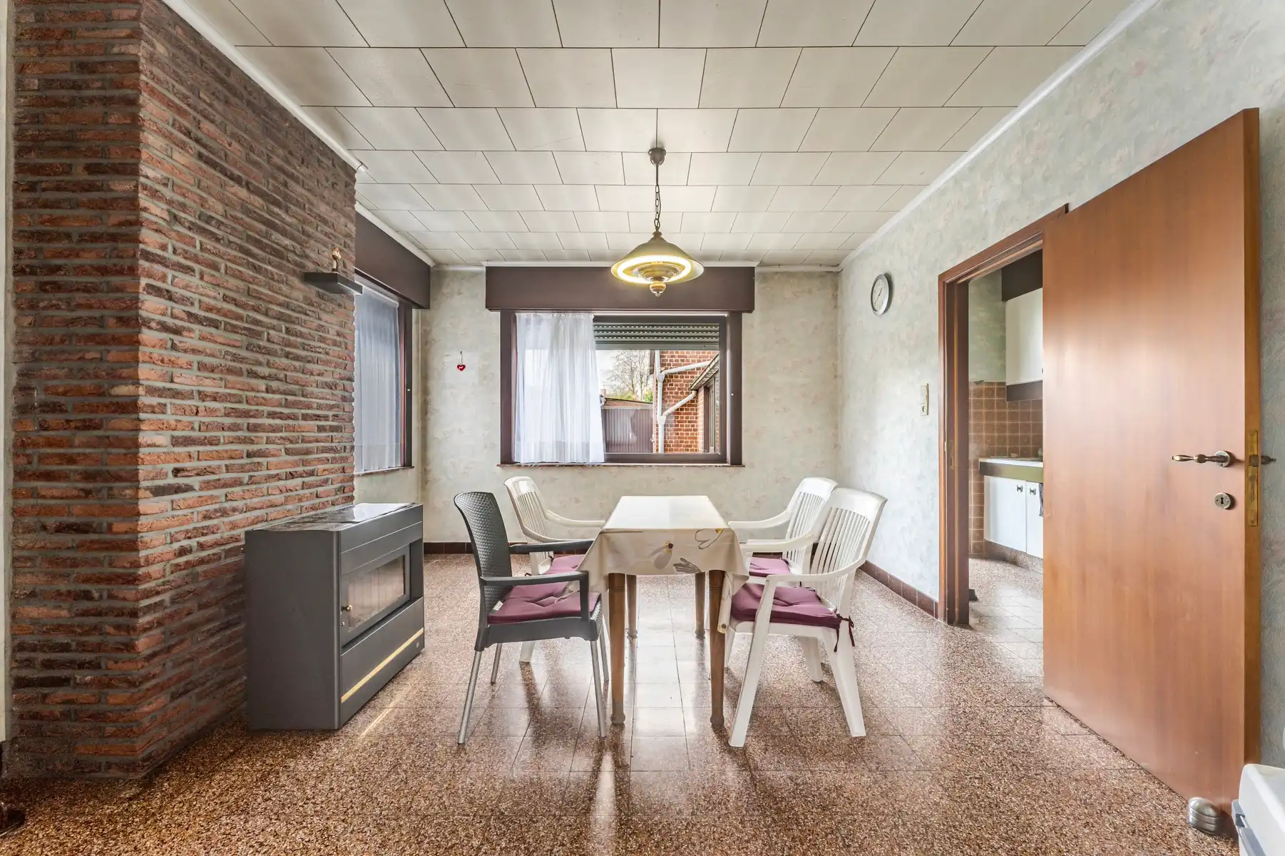 Rustig gelegen woning met opslagplaats foto 6