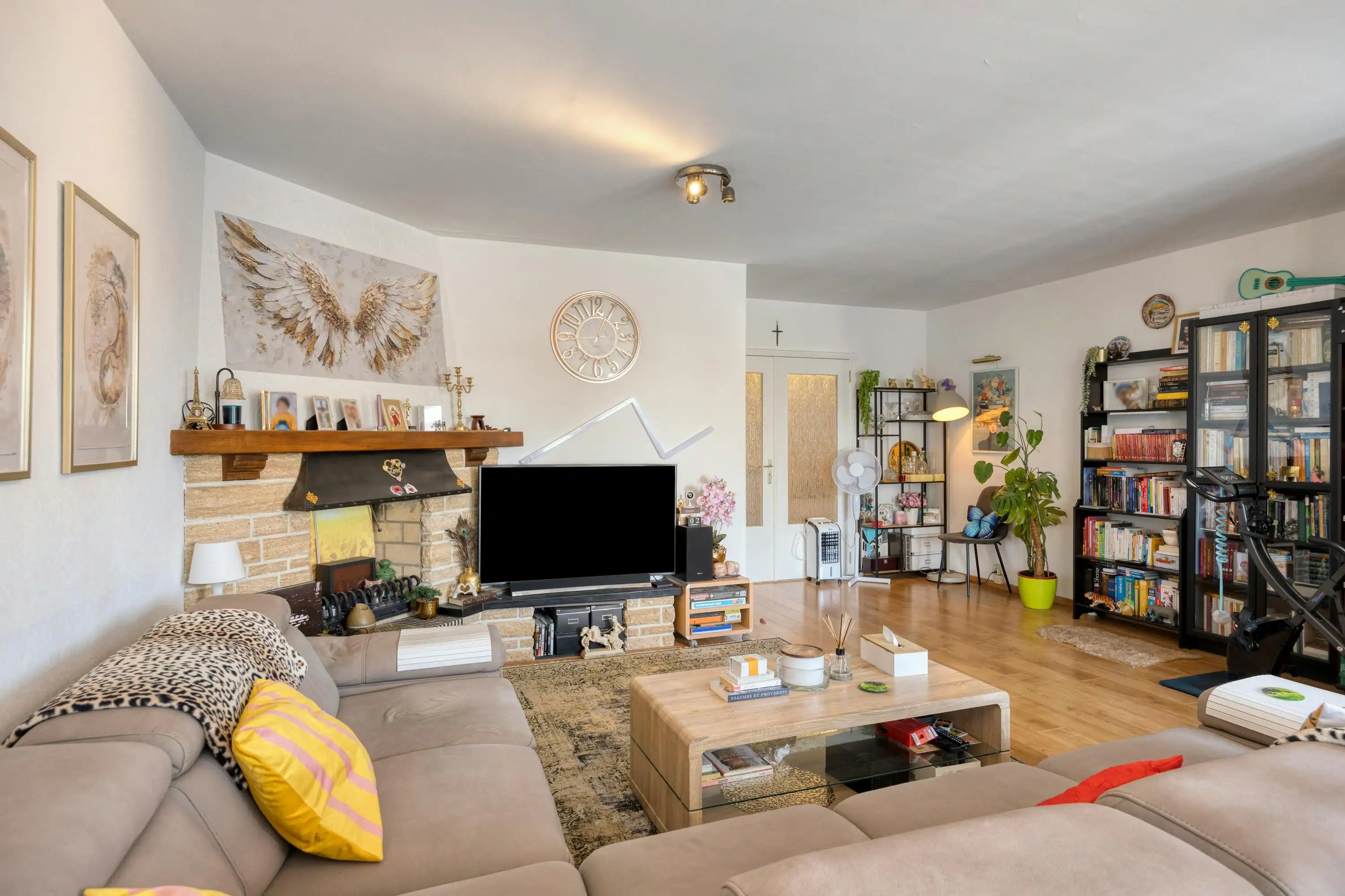 Ruim appartement te koop in hartje Strombeek-Bever foto 6