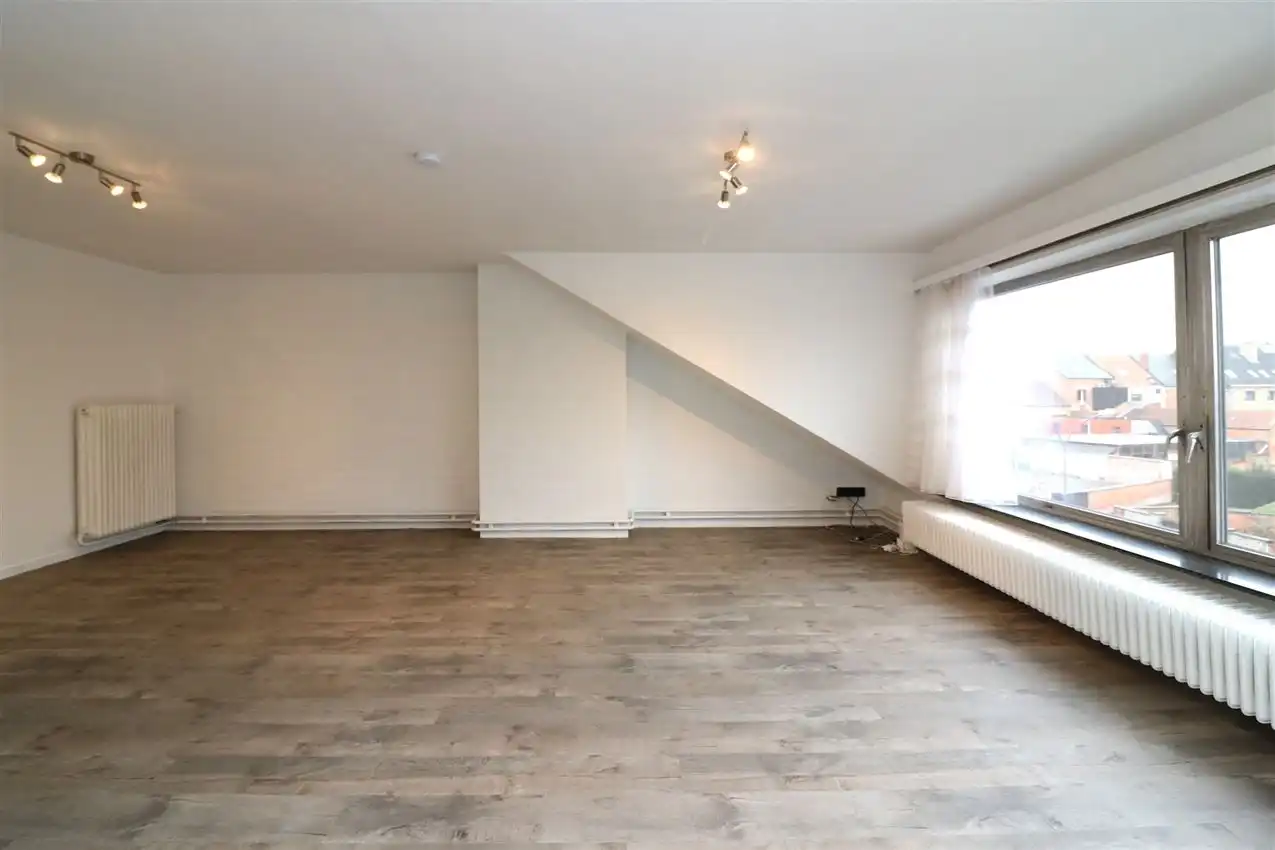 Vernieuwd app. met 1 slpk. op wandelafstand van centrum foto 6