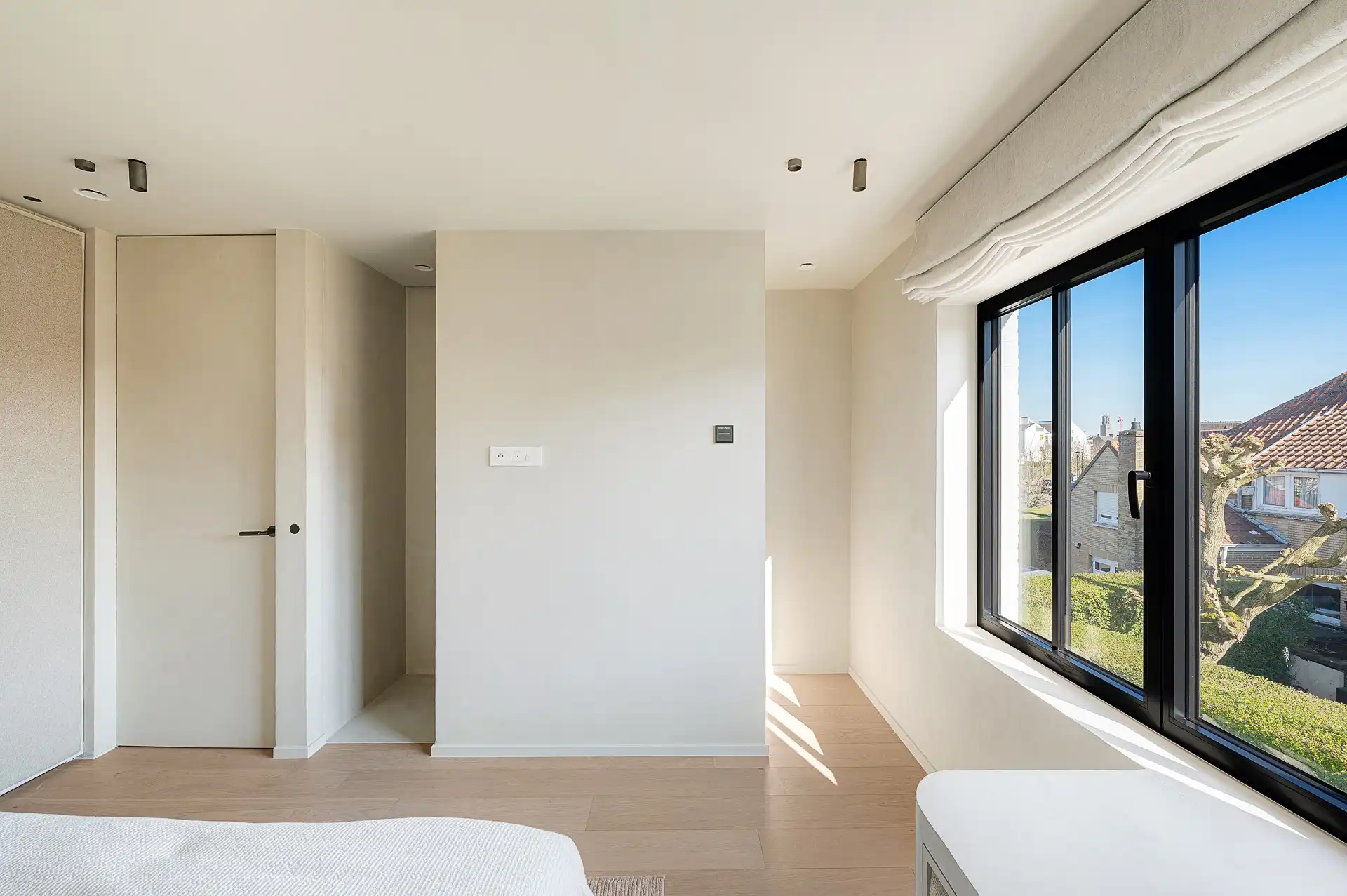 Exclusieve, luxueus gerenoveerde villa op topligging in Duinbergen, vlakbij zee foto 38