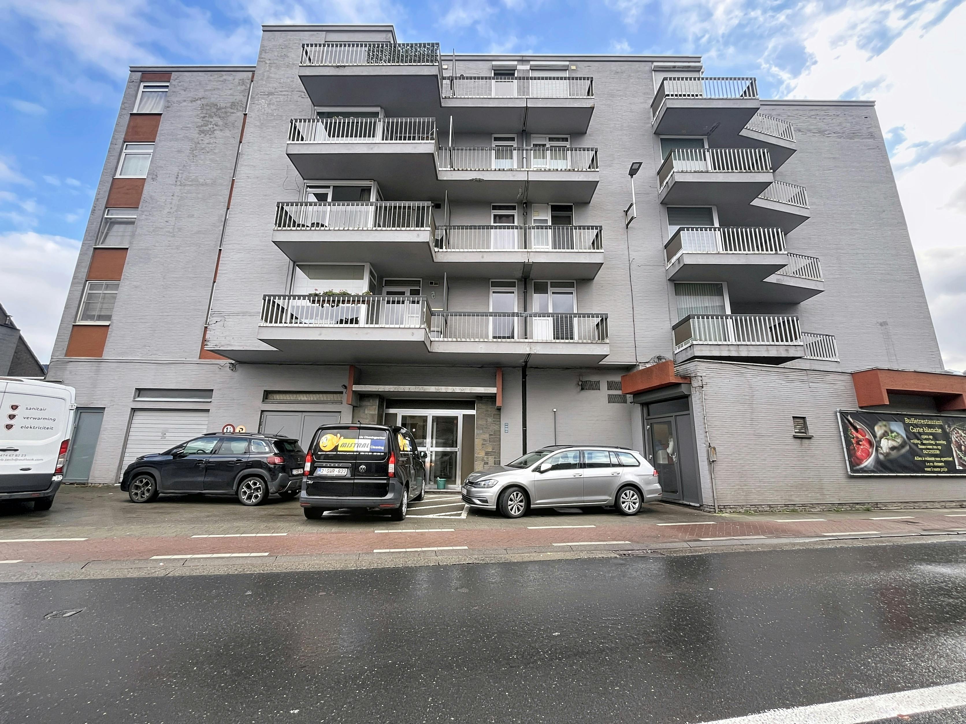 Appartement met 2 slaapkamers en garage te koop in Waarschoot foto 21