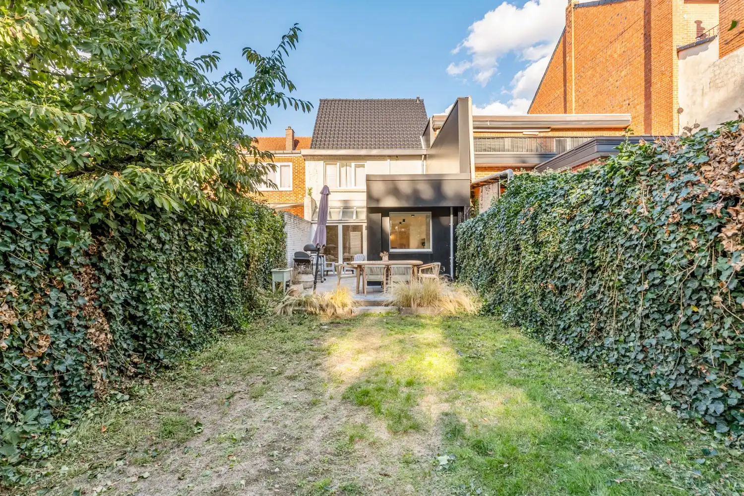 Instapklare rijwoning met leuke stadstuin foto 19