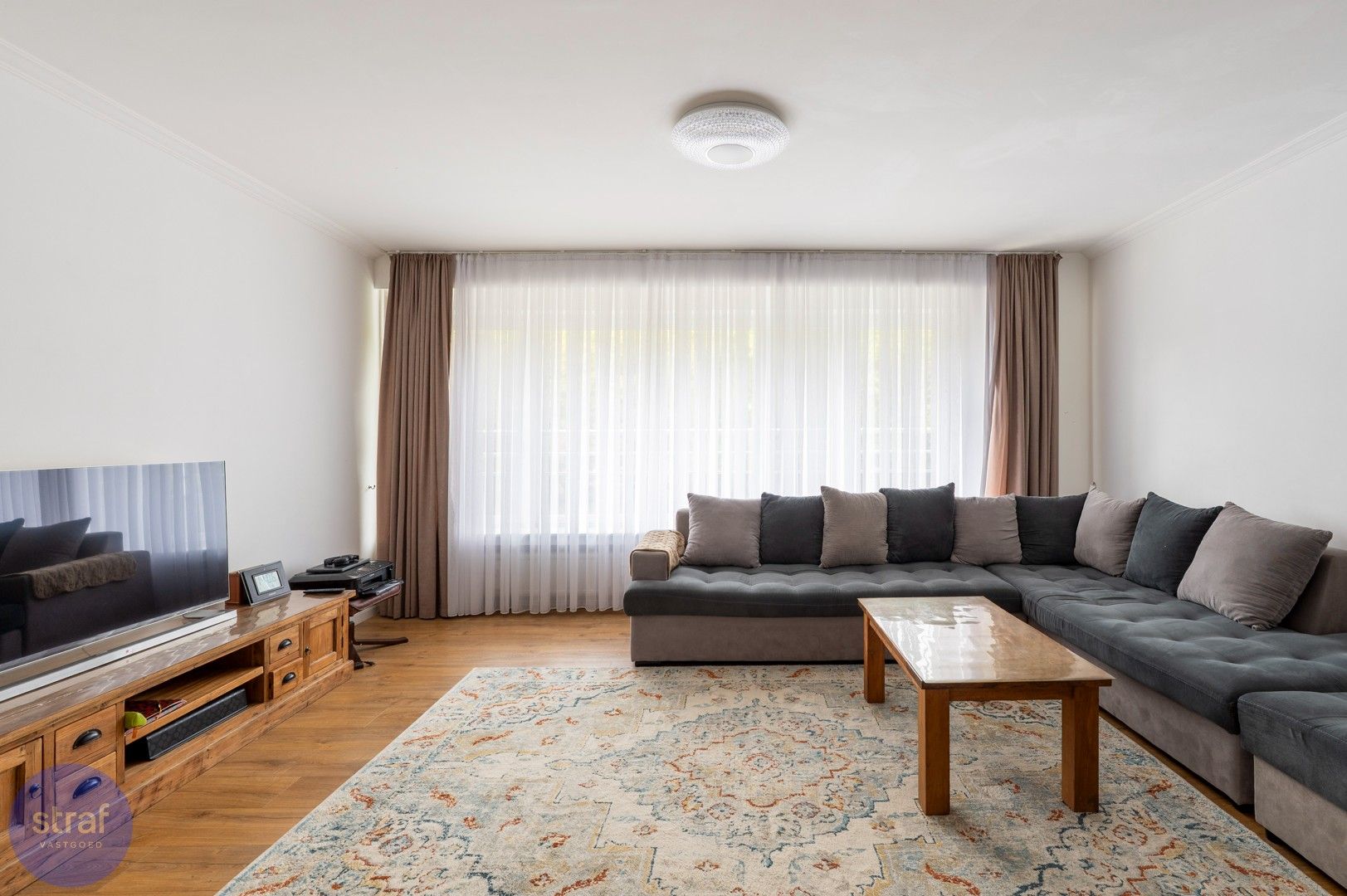 Ruim 3 slpk appartement op Linkeroever foto {{pictureIndex}}