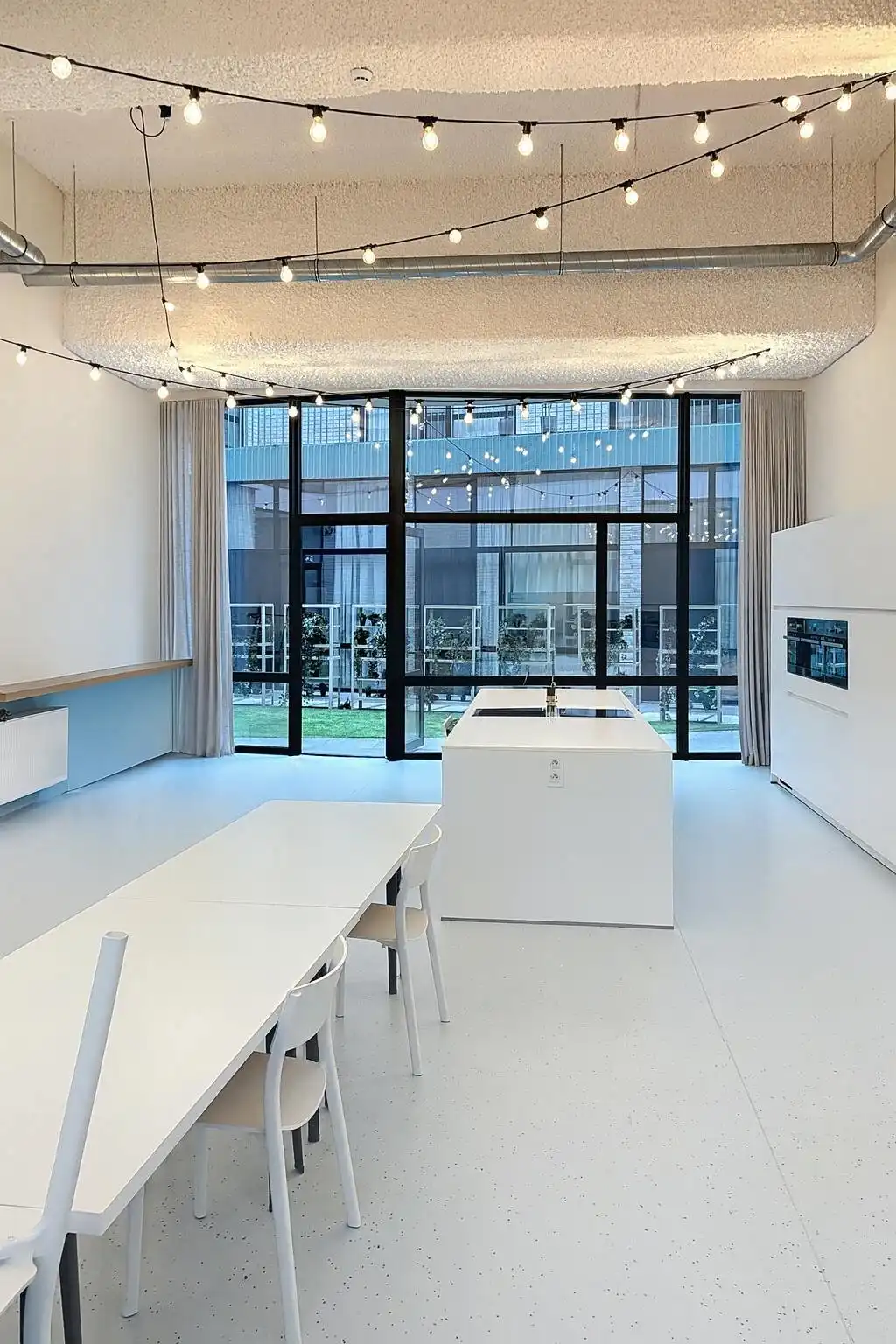 Verhuurde studentenkamer met eigen sanitair te koop  foto {{pictureIndex}}
