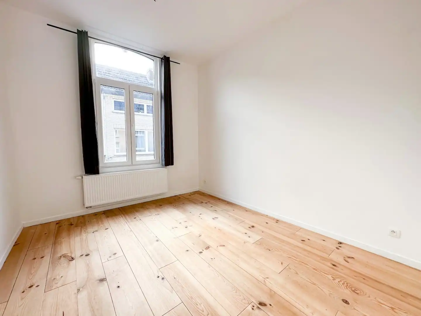 Instapklare stadswoning met 3 slaapkamers en stadskoer in Gent foto 7