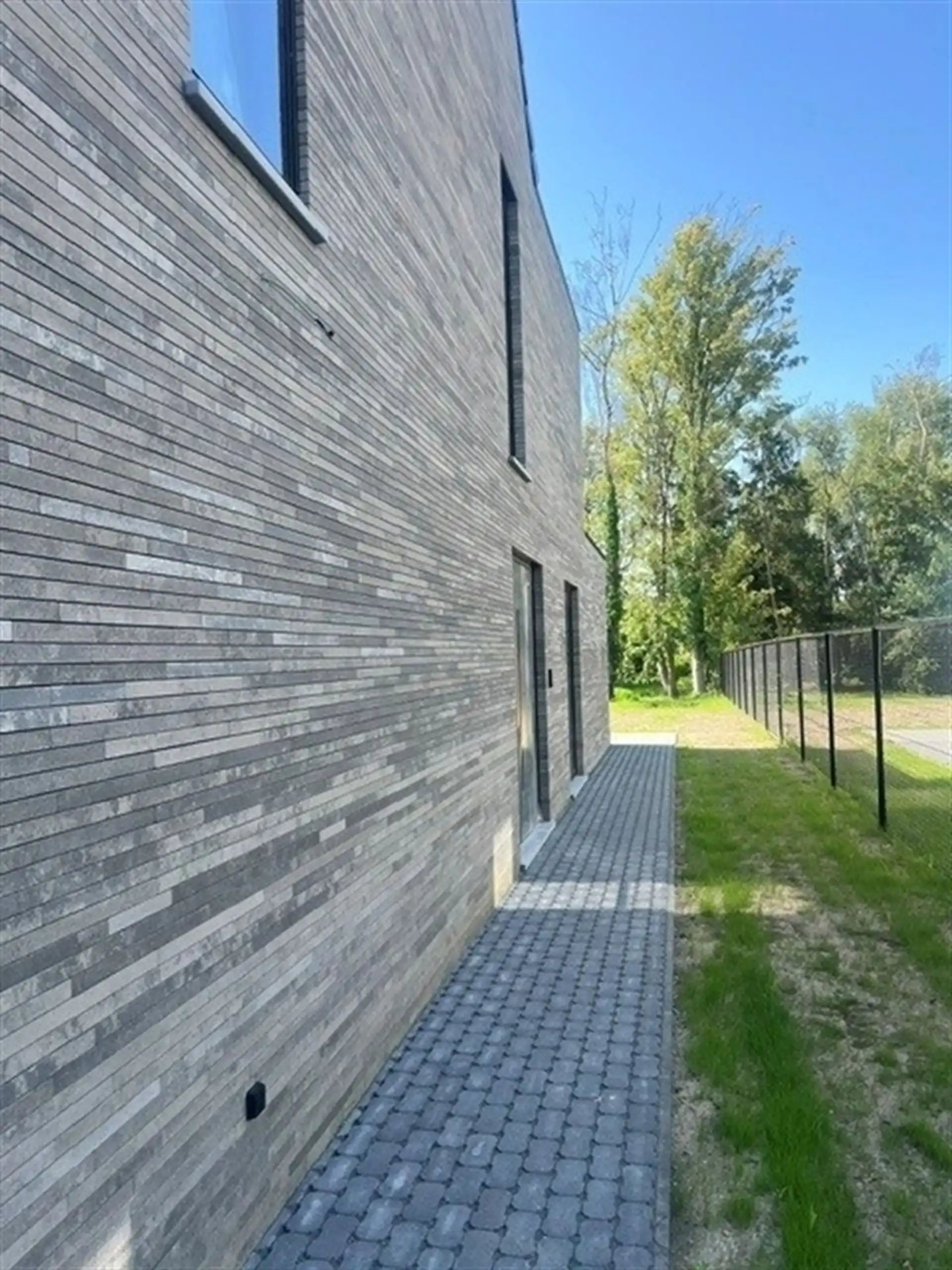 LAATSTE HOB NIEUWBOUW ! 4 slpks en grote zuidgerichte tuin foto 13