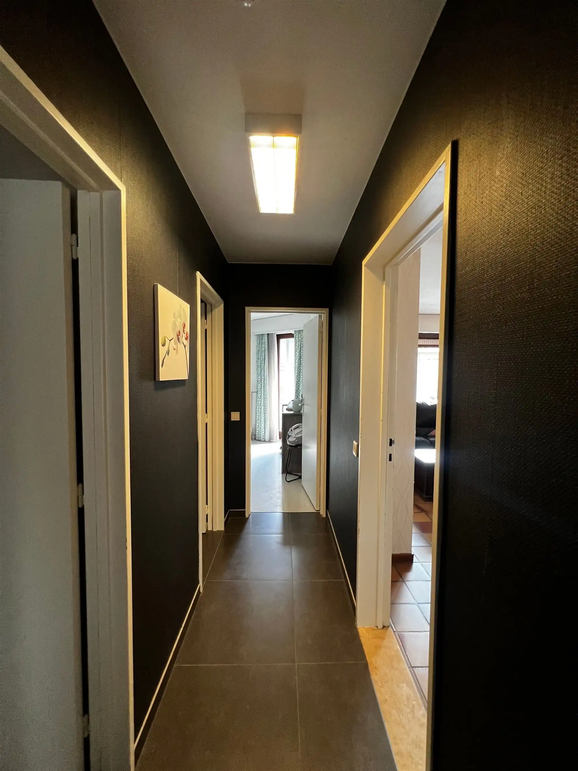 RUIM APPARTEMENT MET 3 SLAAPKAMERS EN GROOT TERRAS IN HET CENTRUM VAN BALEN foto 4