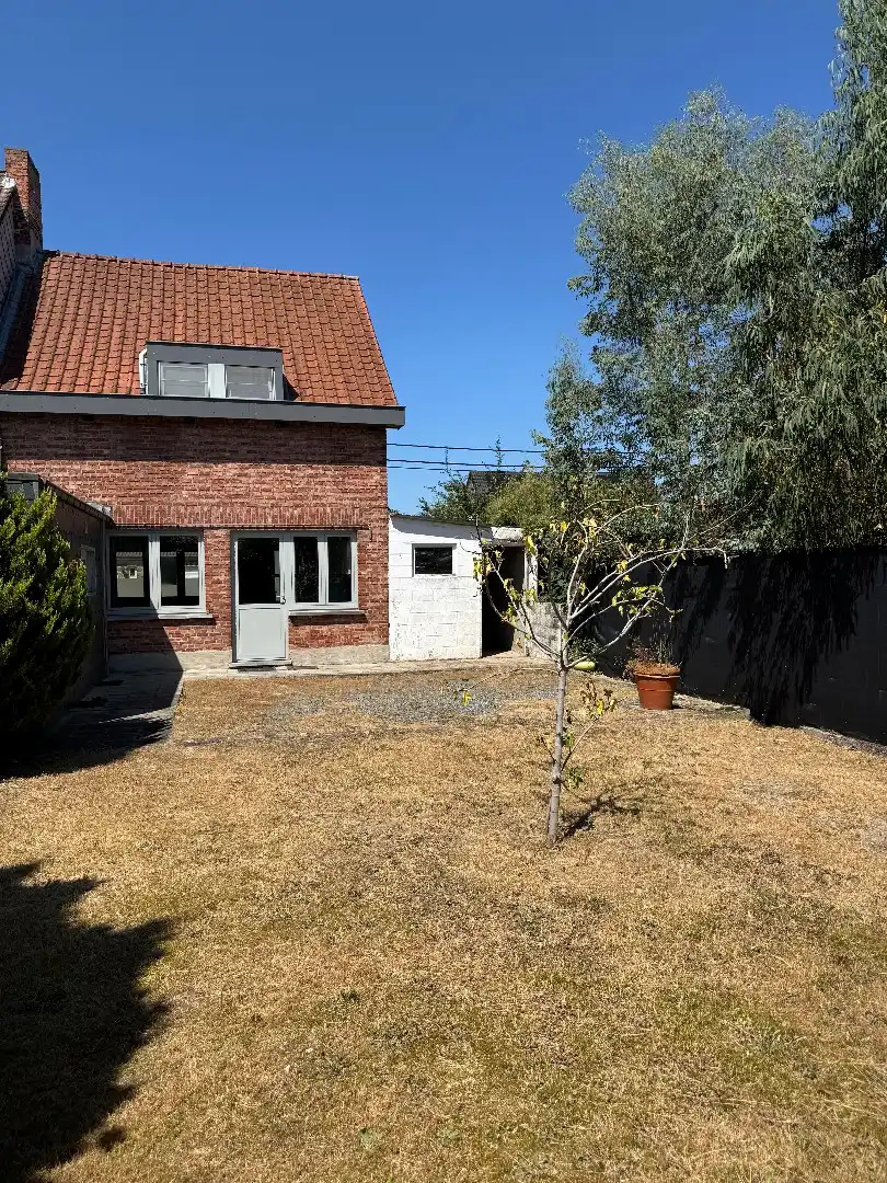 Knusse woning met tuin foto 10