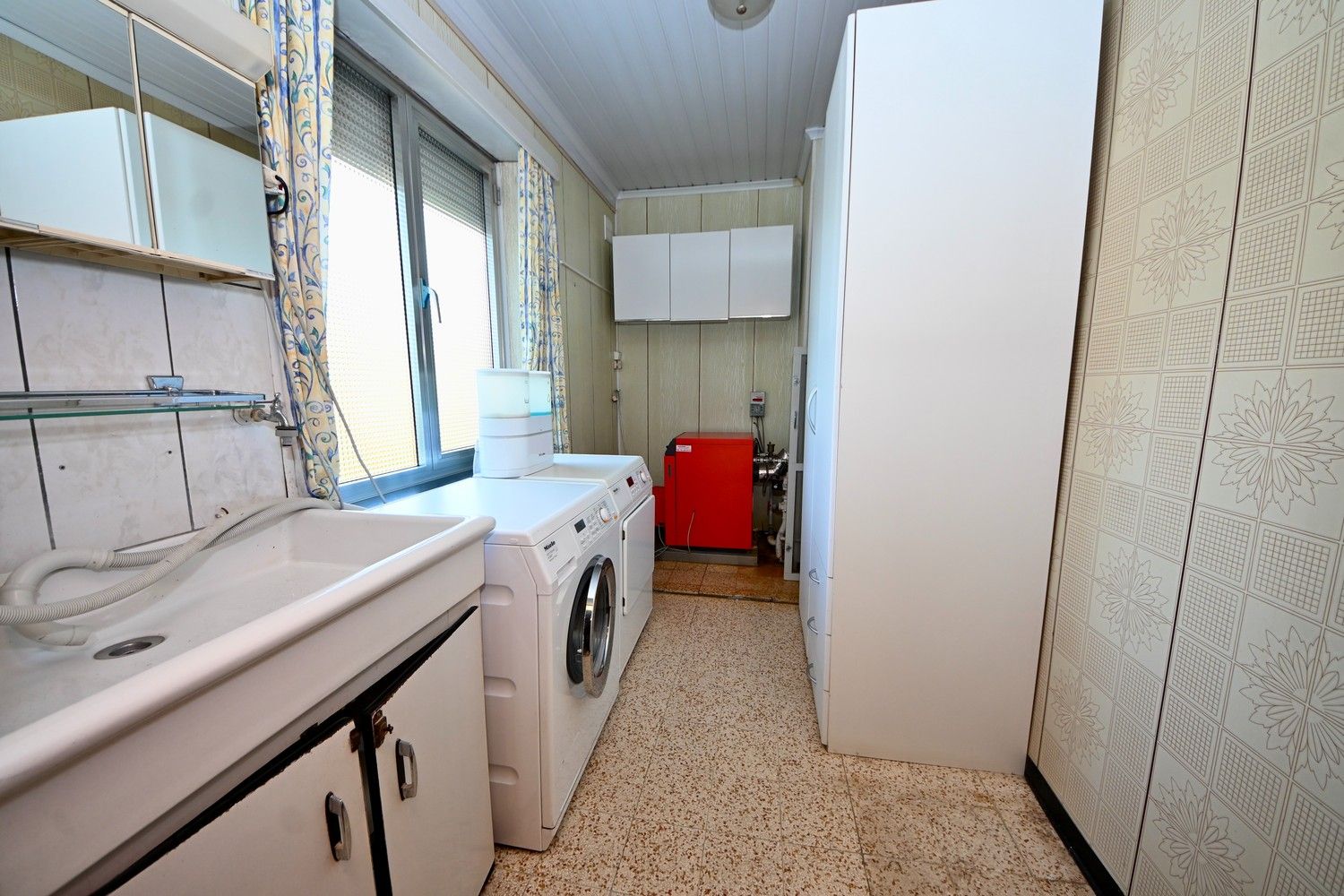 Half open bebouwing met 3 slaapkamers en tuin (optioneel garage). foto 9