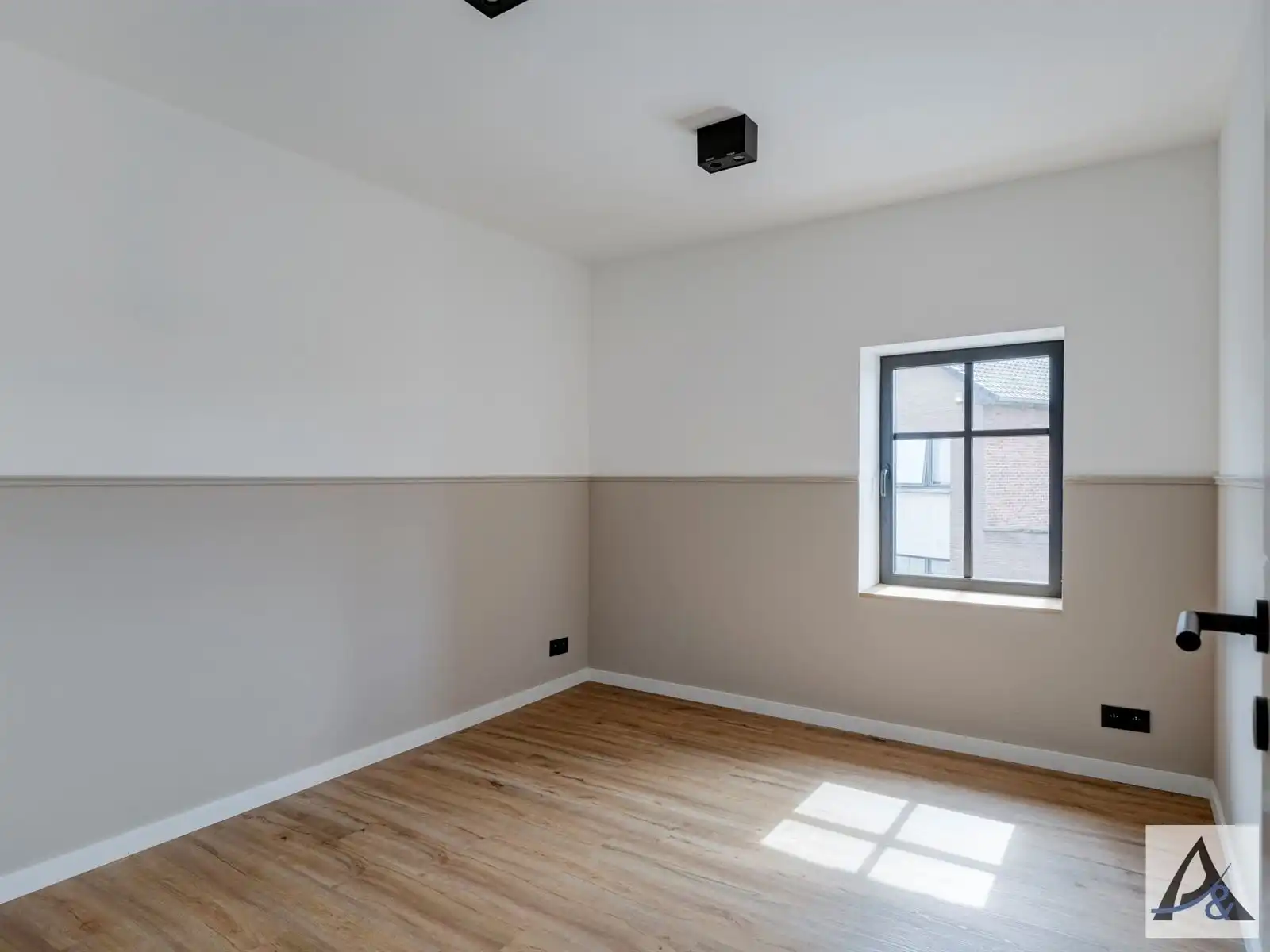 Totaal gerenoveerde, instapklare gezinswoning te koop in het hart van Munsterbilzen! foto 25