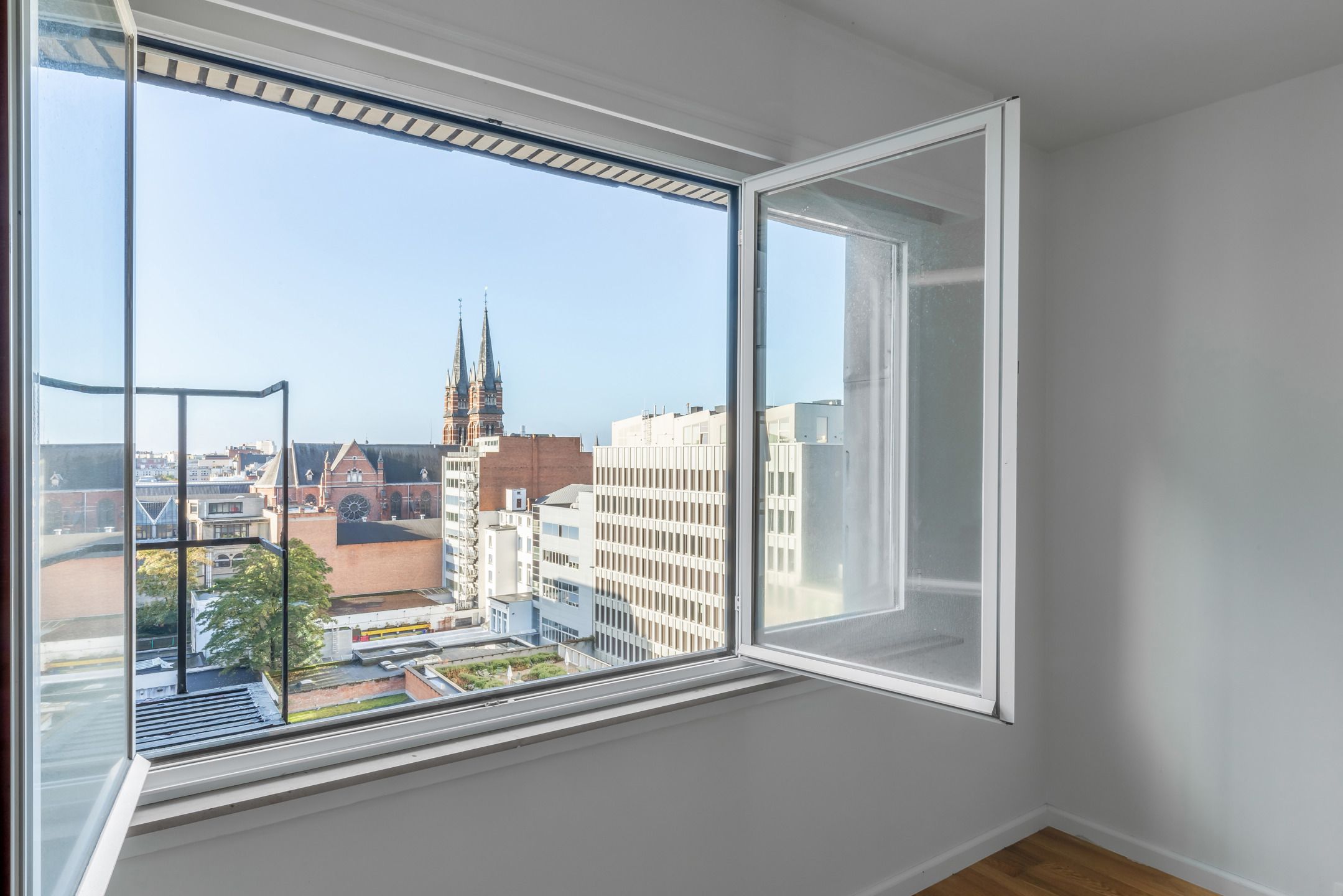 Riant gerenoveerd appartement vlakbij Stadspark en centrum foto 23