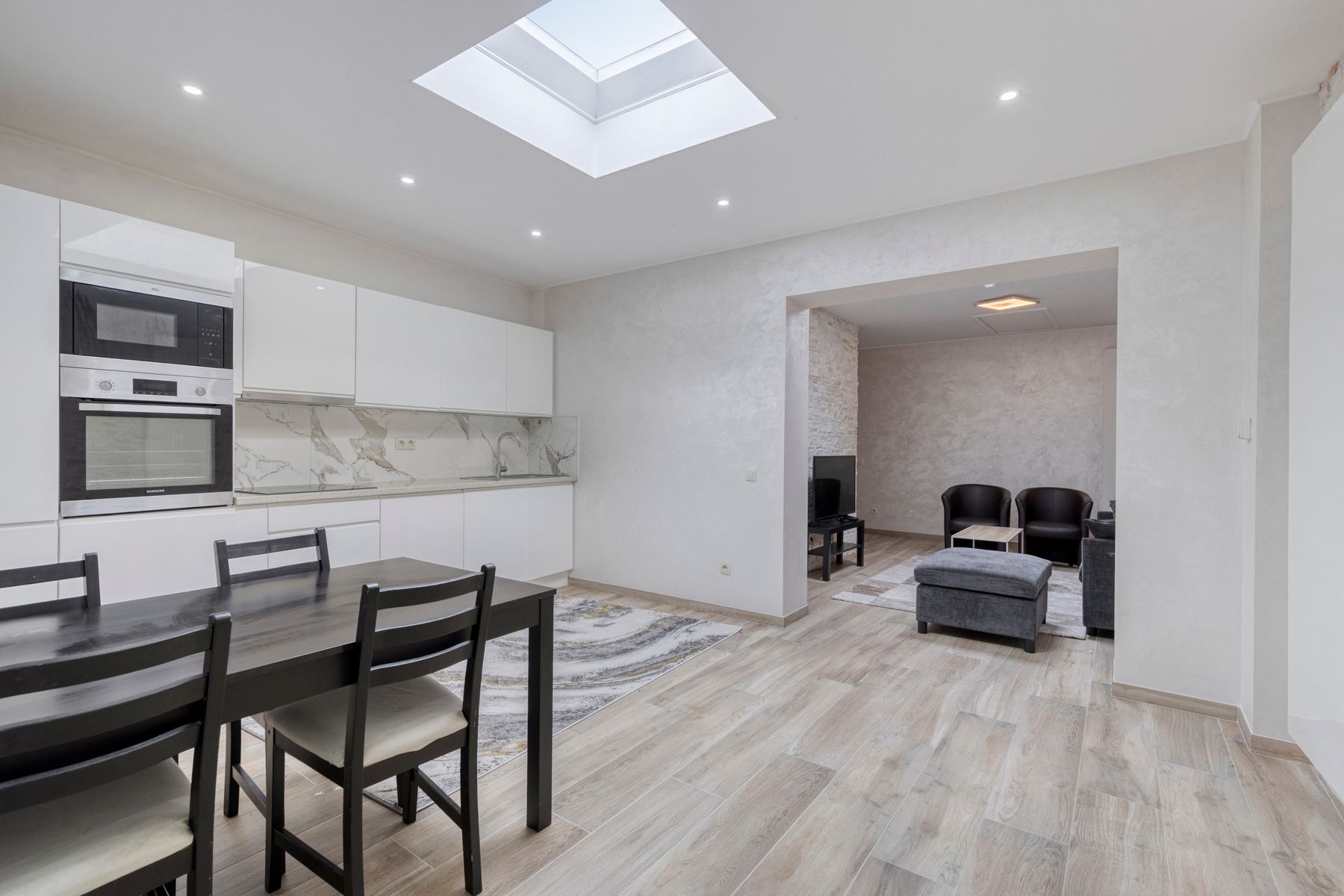 Gerenoveerd 1-slaapkamerappartement in centrum Vilvoorde foto 5