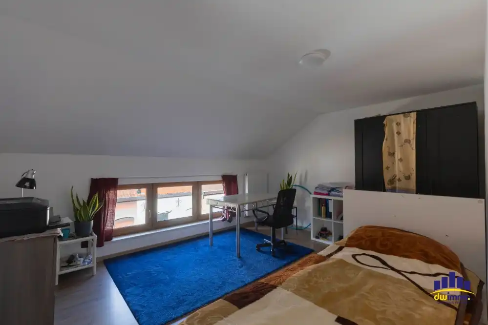 TE KOOP IN GENTBRUGGE – RIJWONING MET 4 SLAAPKAMERS EN KOER! foto 11