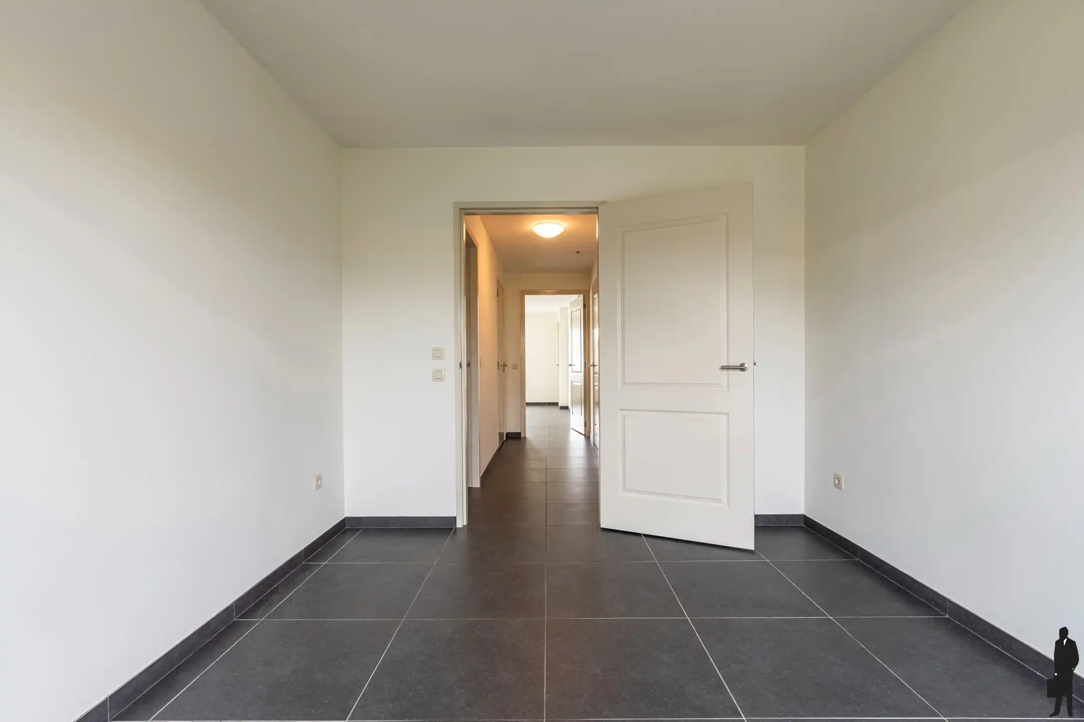 Instapklaar 2-slaapkamer appartement foto 7