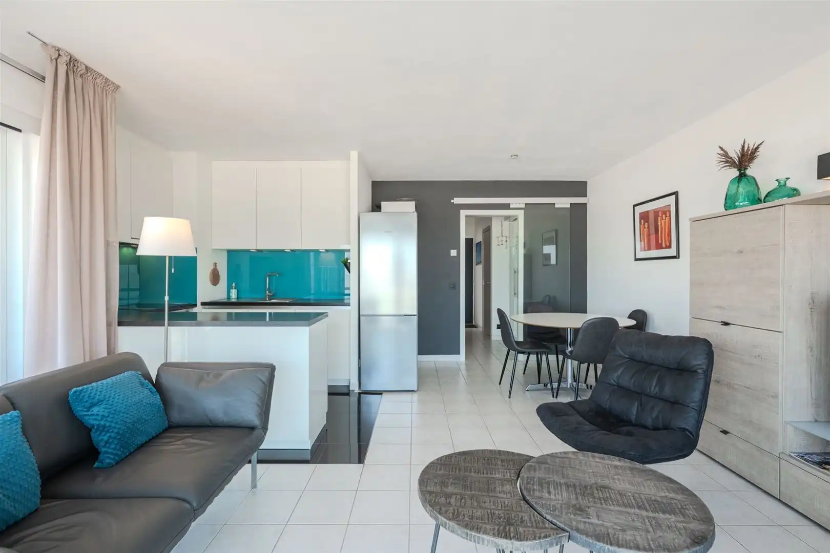 uitzonderlijk hoek appartement met 2 slaapkamers foto 4