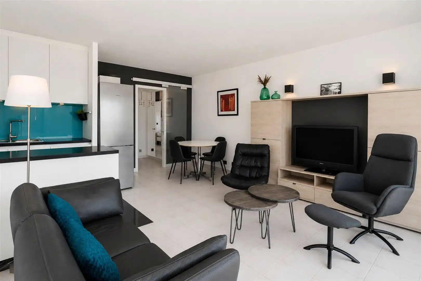 uitzonderlijk hoek appartement met 2 slaapkamers foto 4