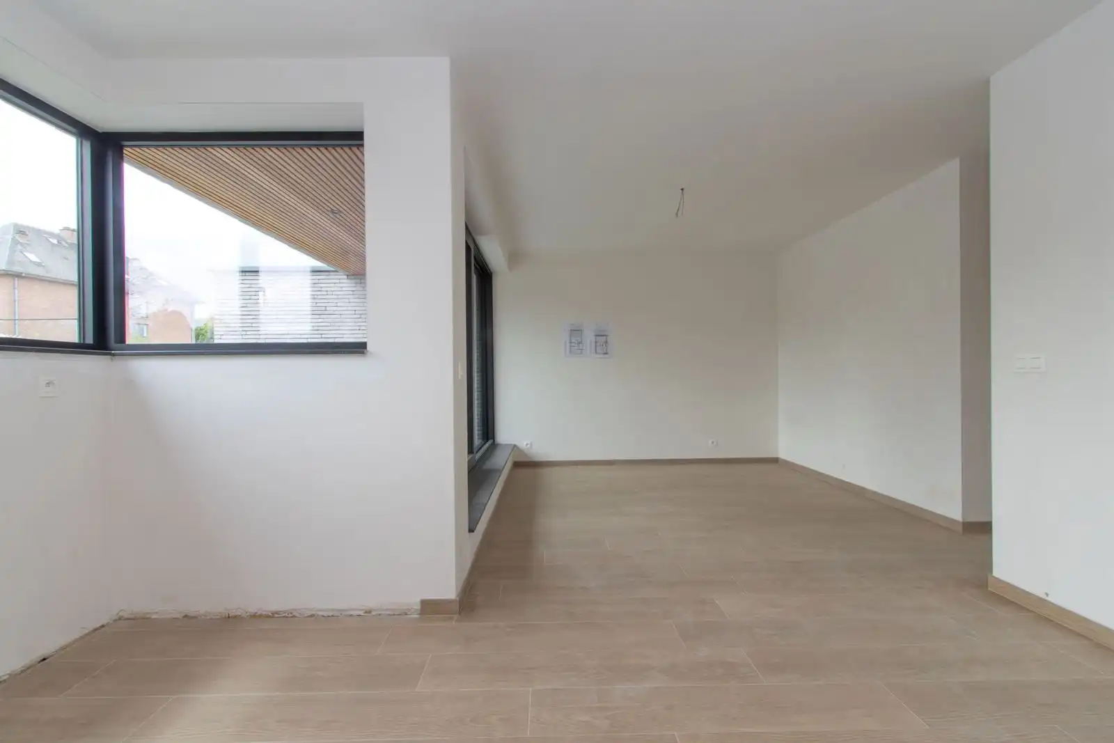 BEZOEKMOMENT  NU ZATERDAG  23/5 tsn 9u en 11  -- 3-slaapkamer appartement van 136m² met terras van 10 m² foto 11