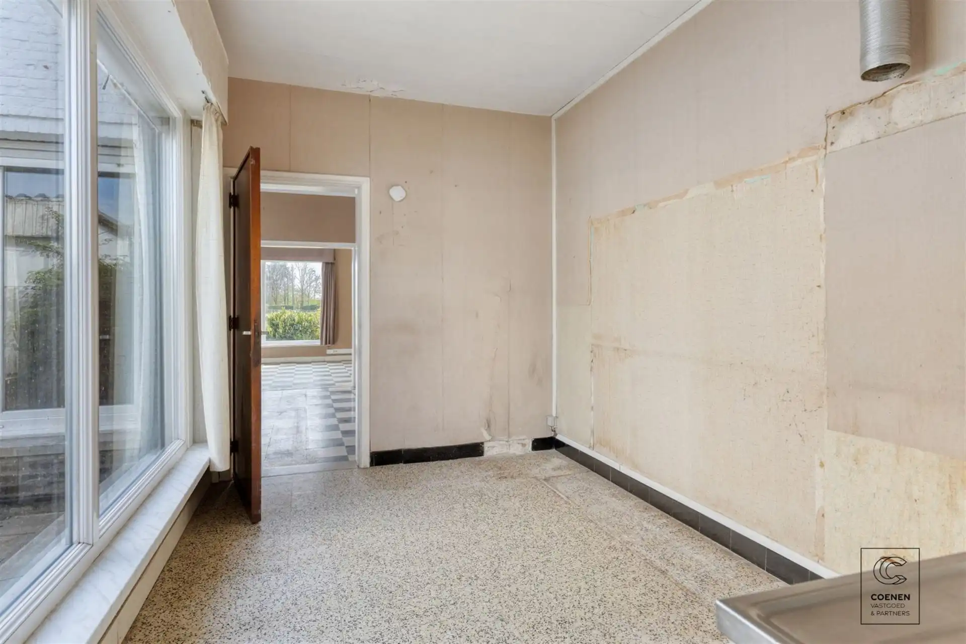 Te renoveren woning met 2 slpk op absolute toplocatie foto 11